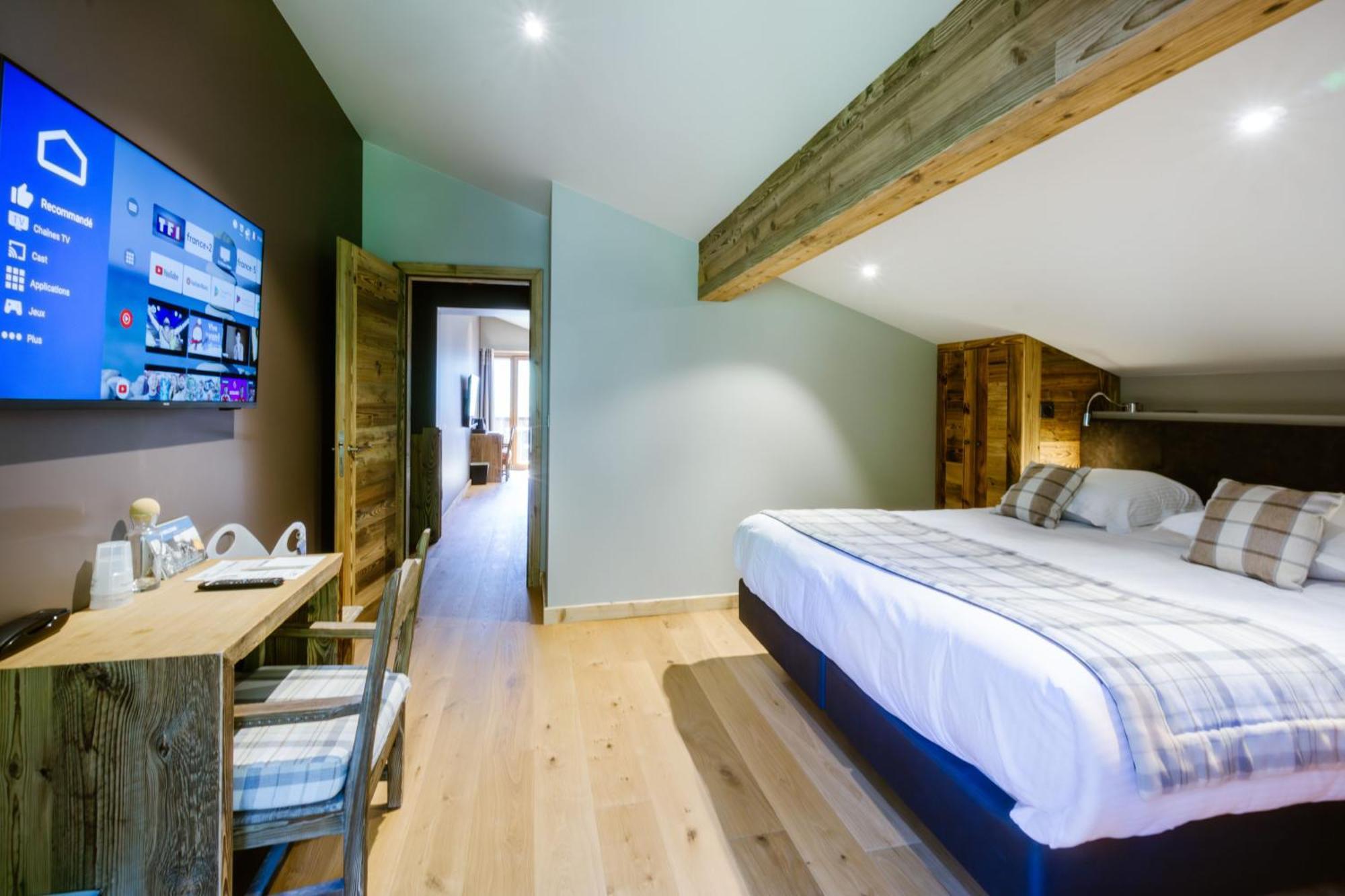 Junior Suite Mountain View