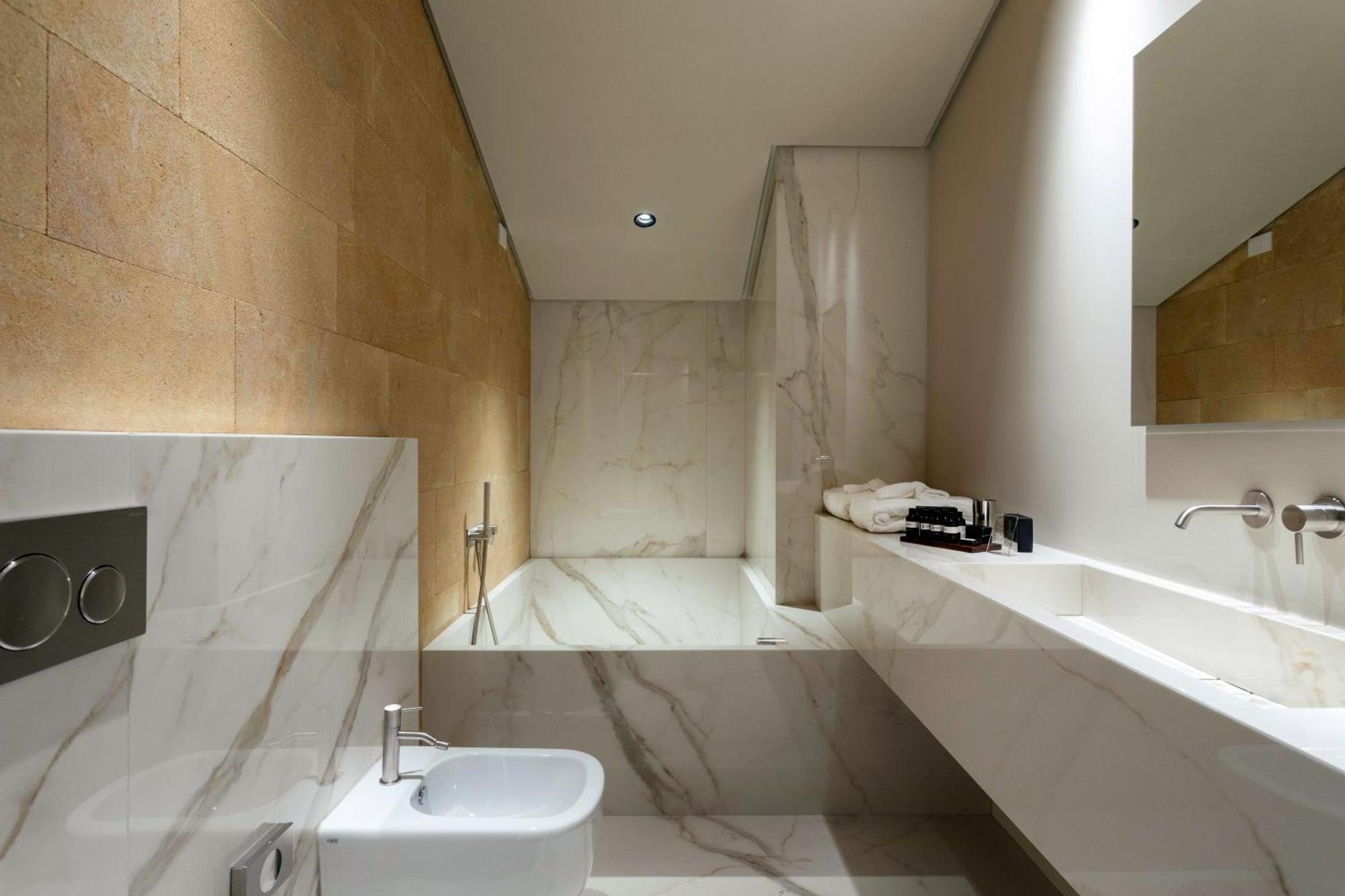 Deluxe Room,1474421193:JPEG