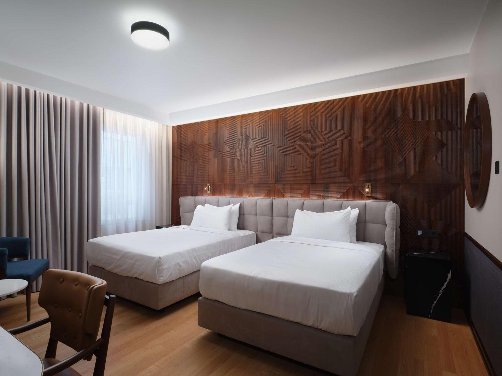 Classic Twin Room