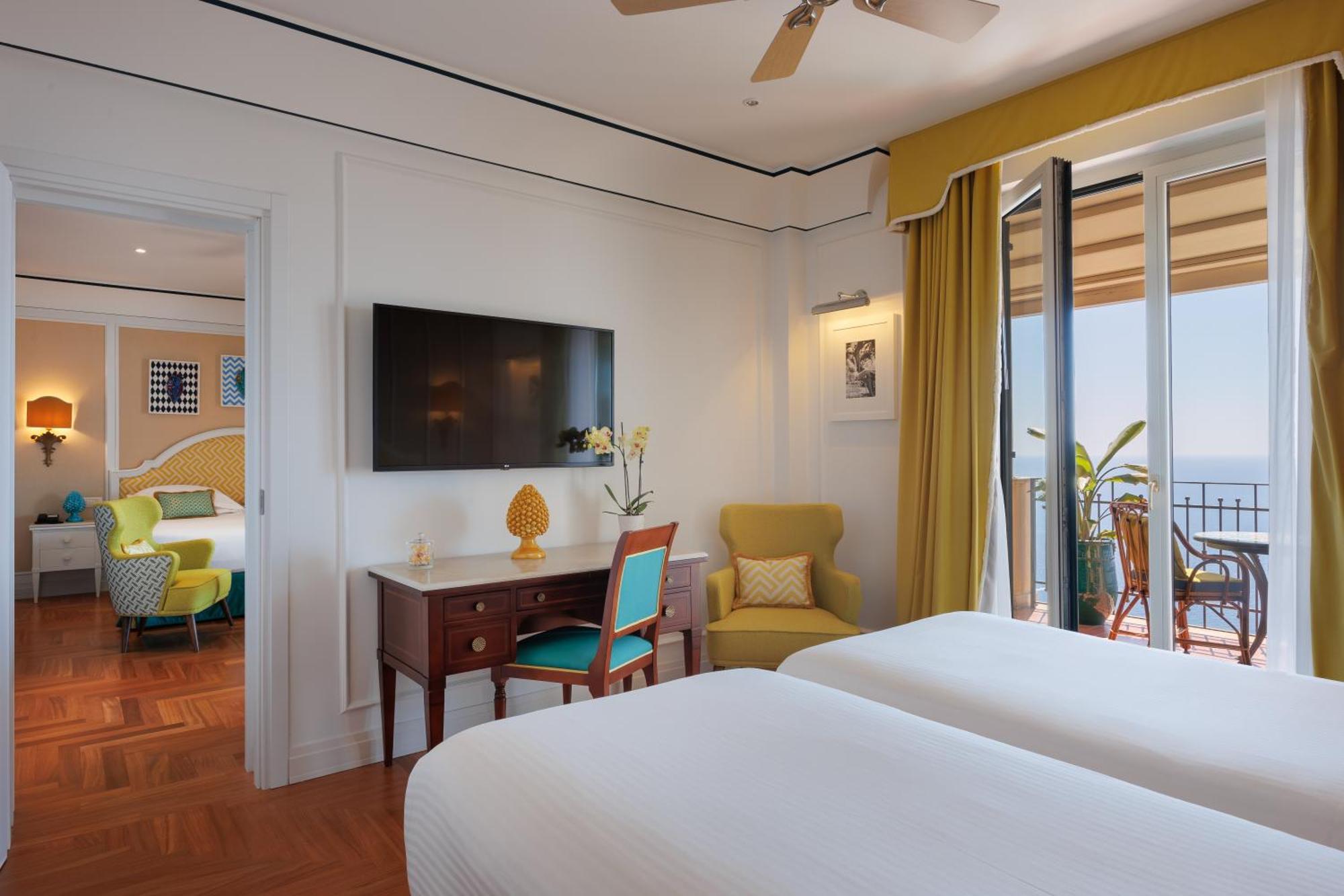 Premium Family Terrace Room