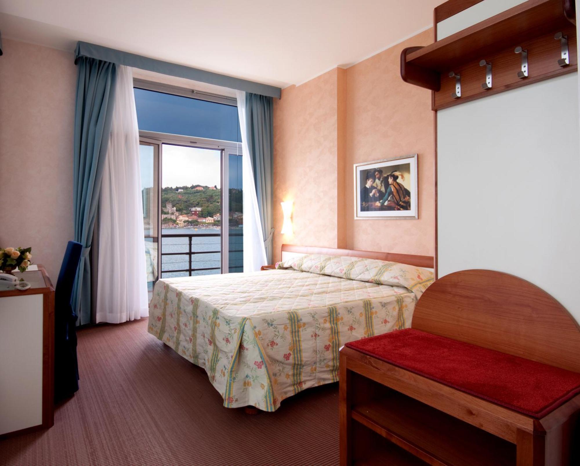 Queen Room Sea View