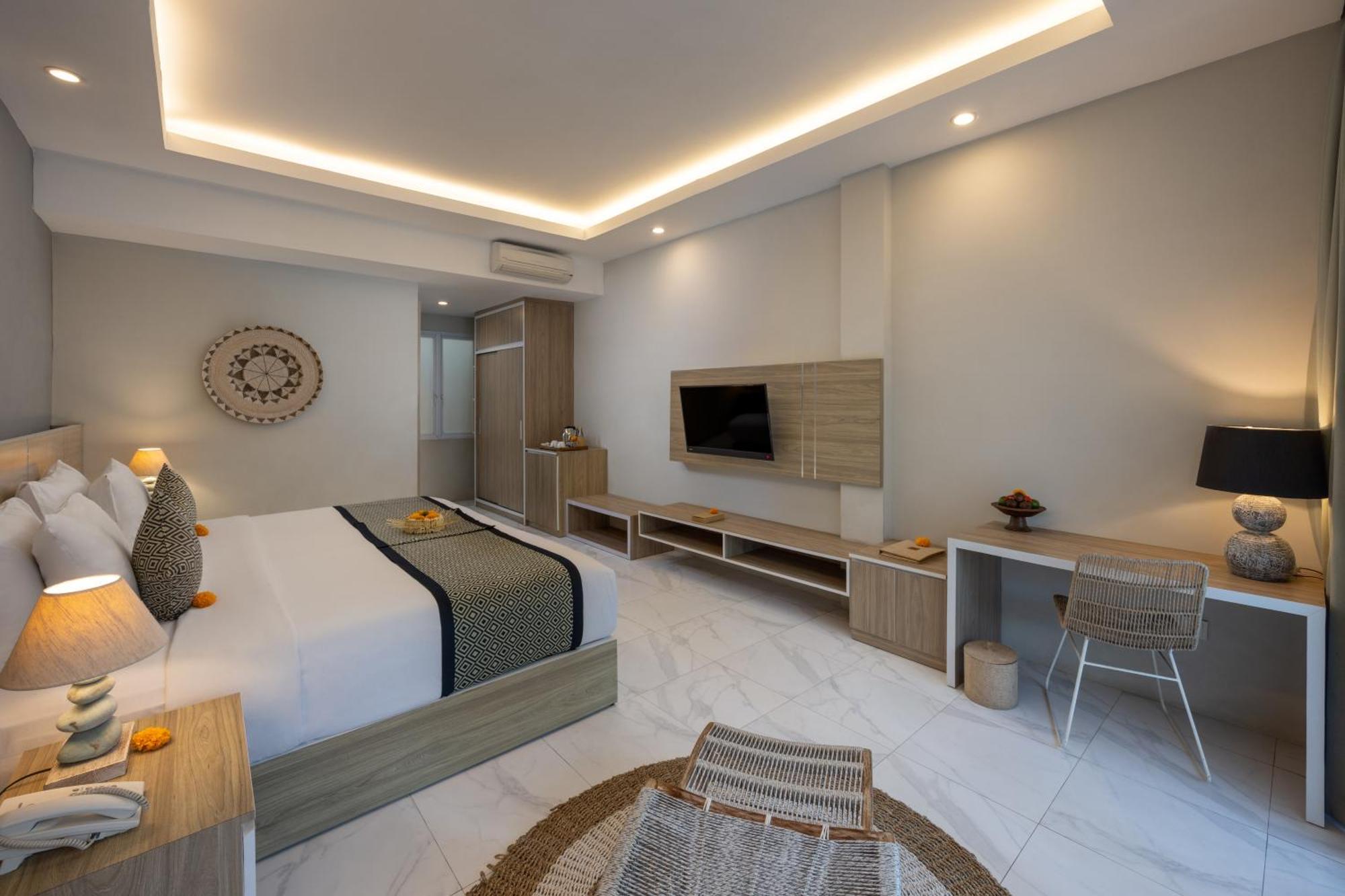 Deluxe Double Pool Access Room Daily Afternoon Tea