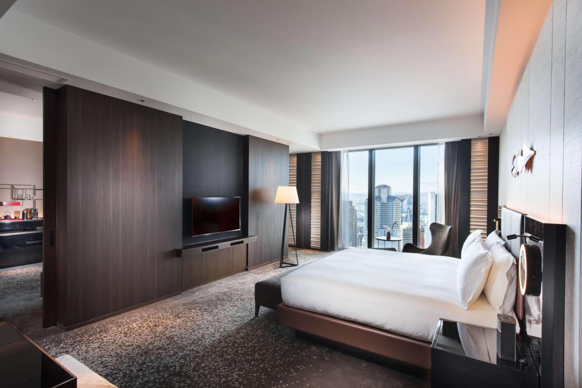 Executive King Suite,1552612267:JPEG