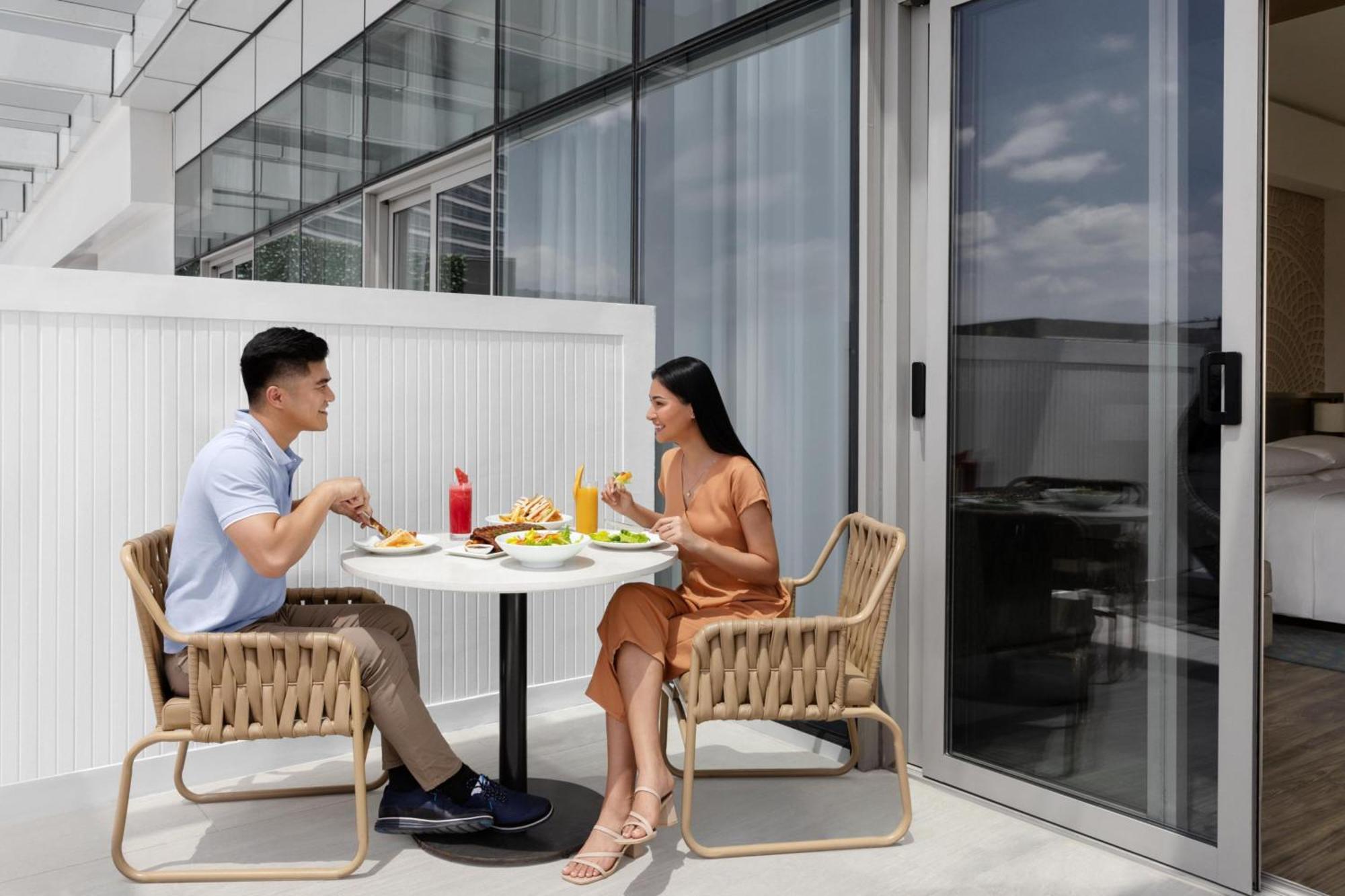 Deluxe King Room Balcony