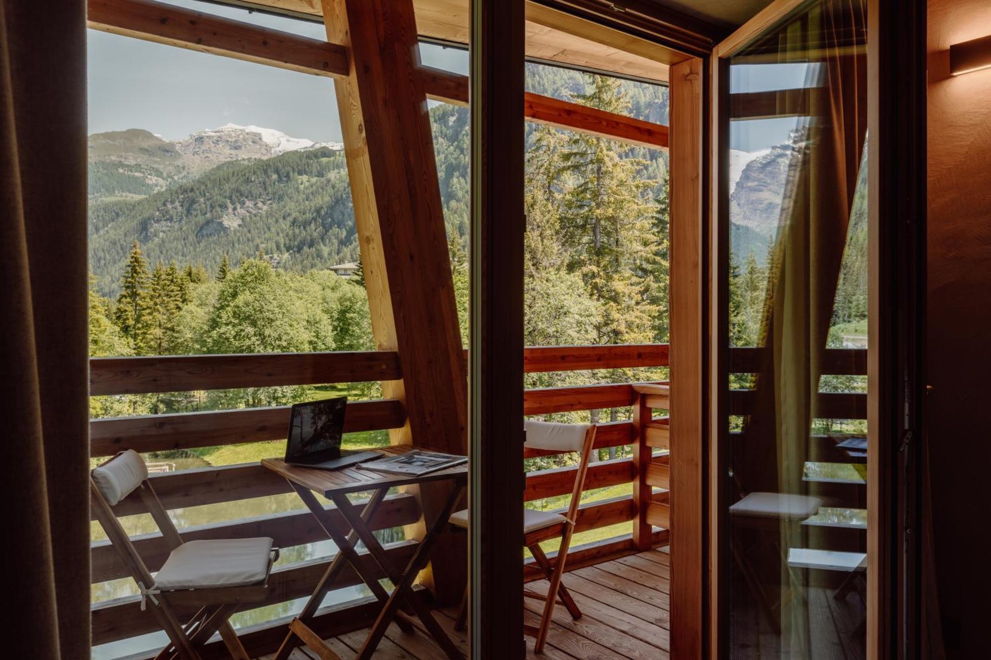 Large Double Room