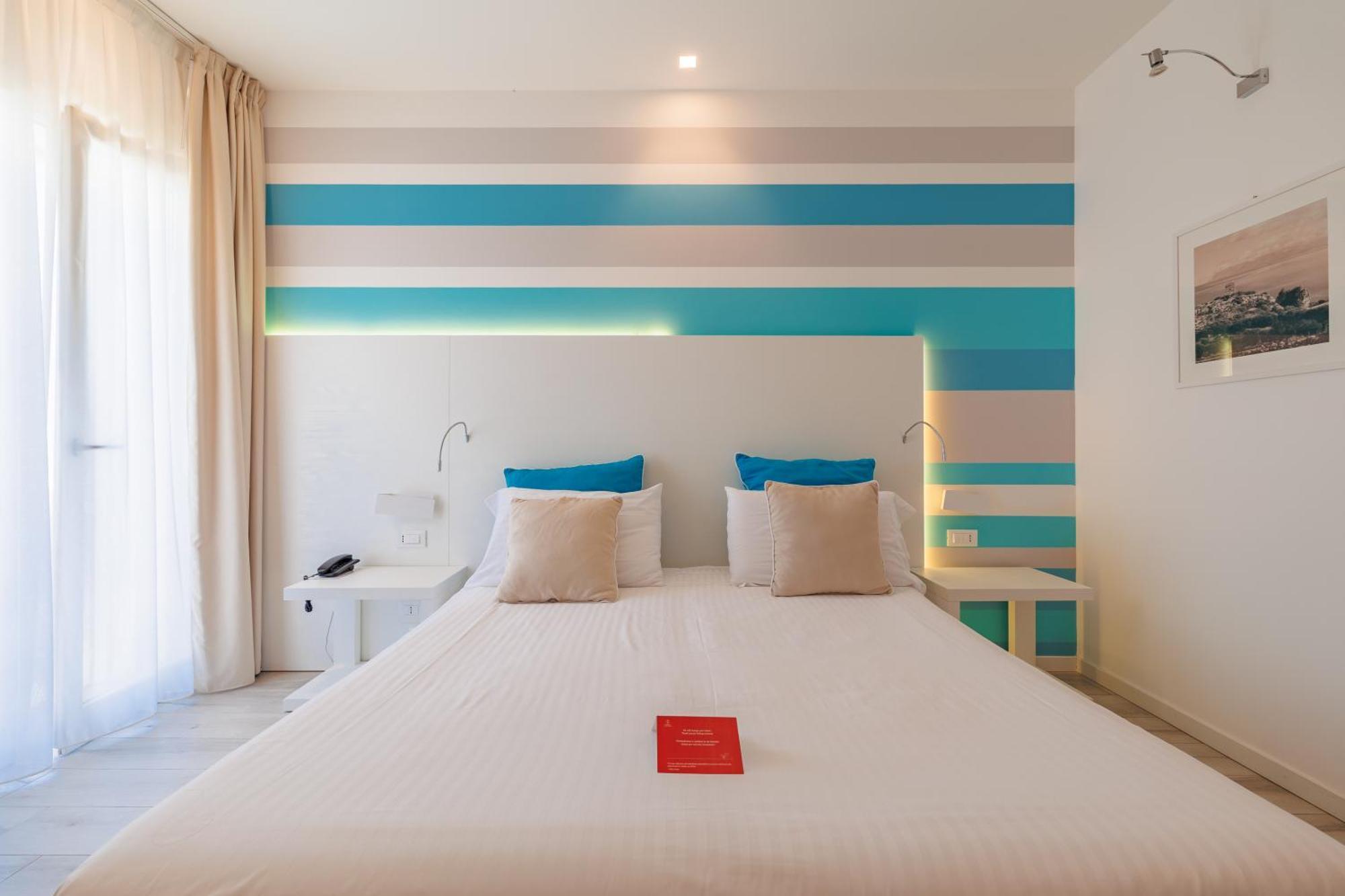 Triple Room Sea View Balcony Ground Floor