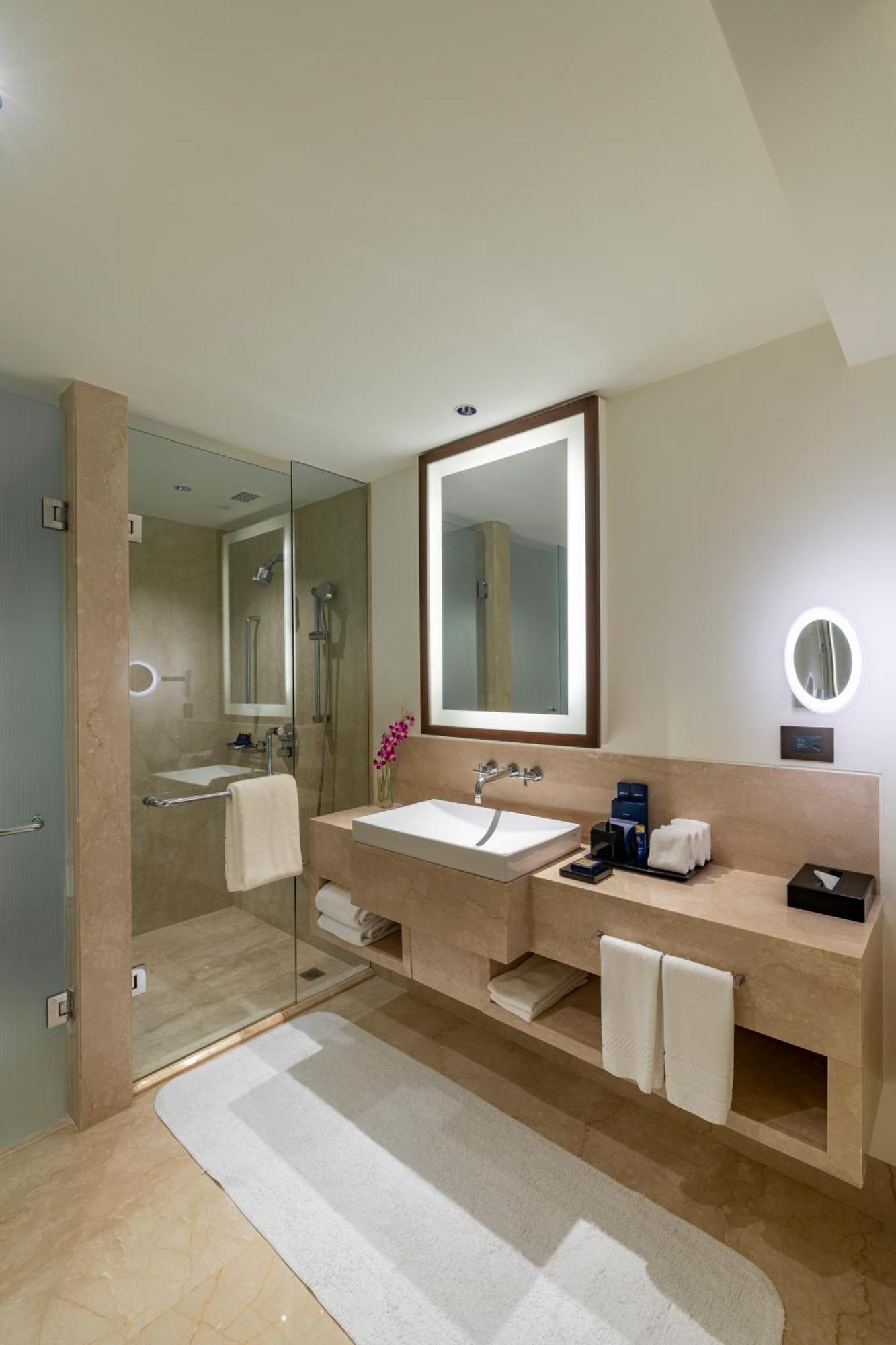 Luxury Bay View Room,1589572805:JPEG