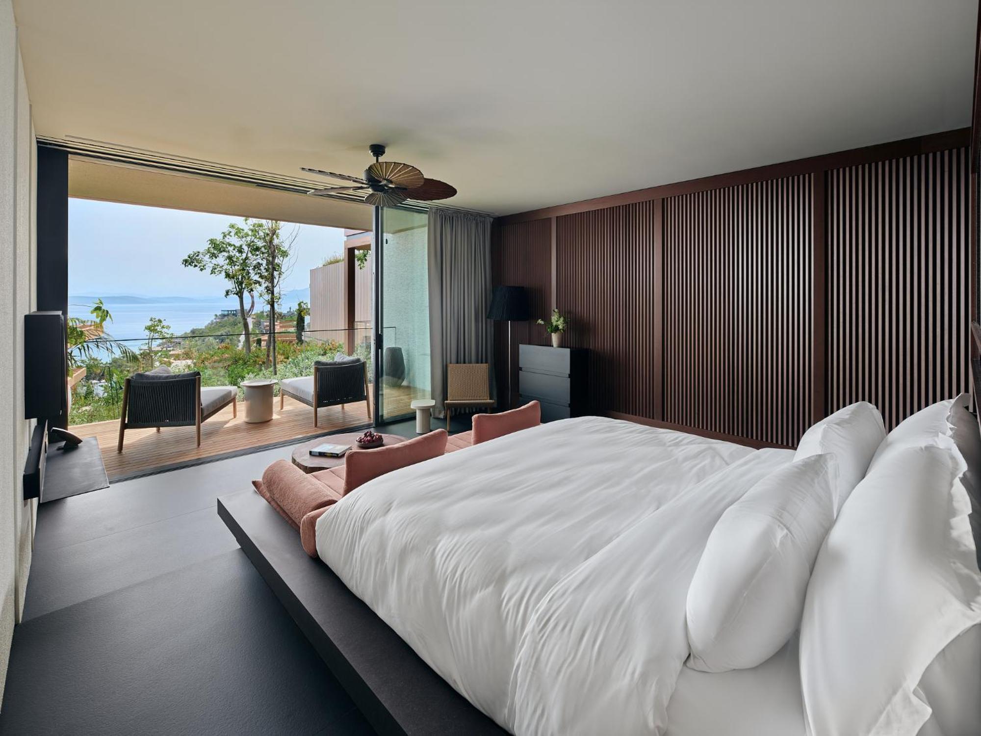Royal Suite Sea,1596356144:JPEG