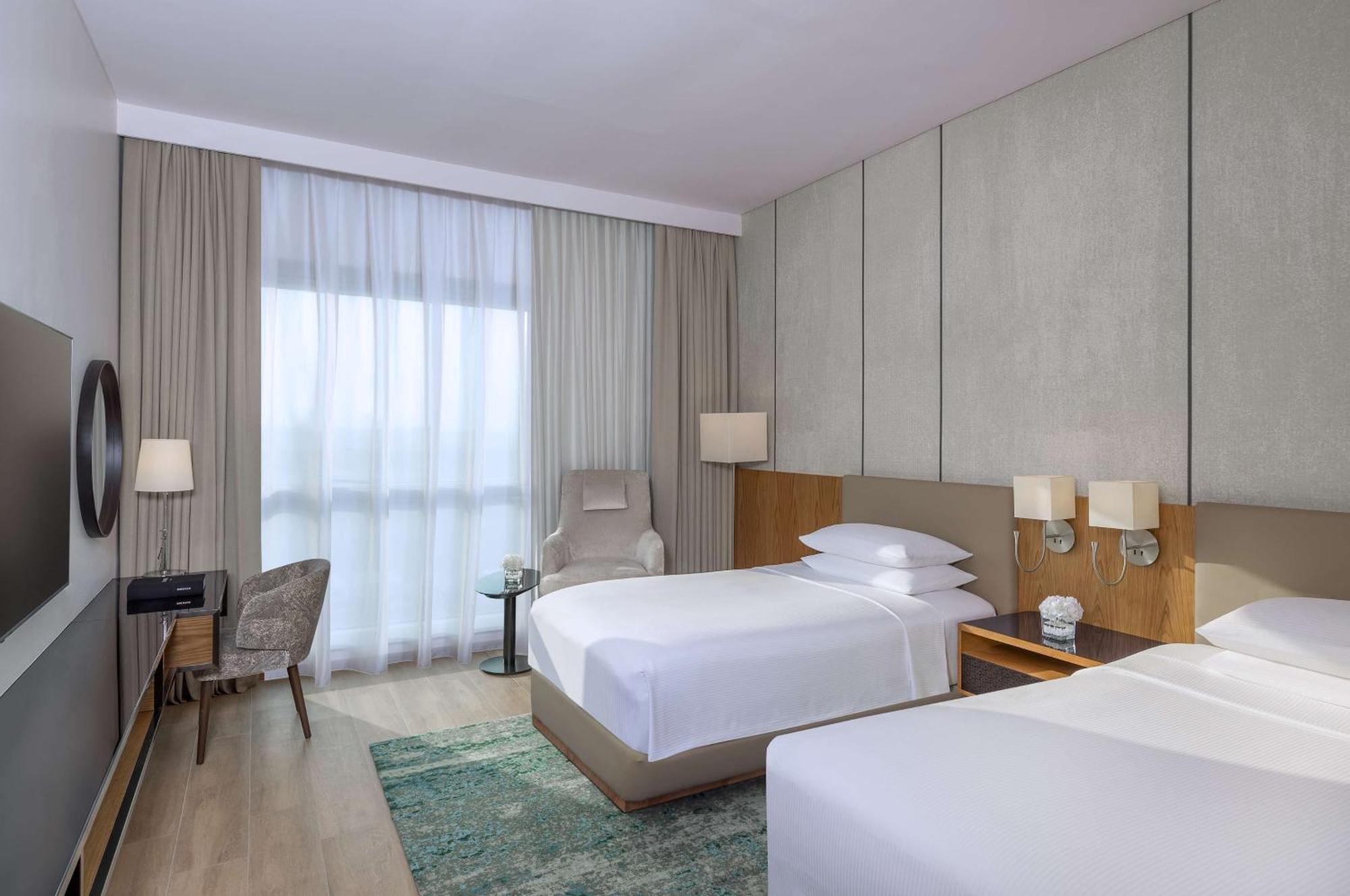 Twin Room Beach Access