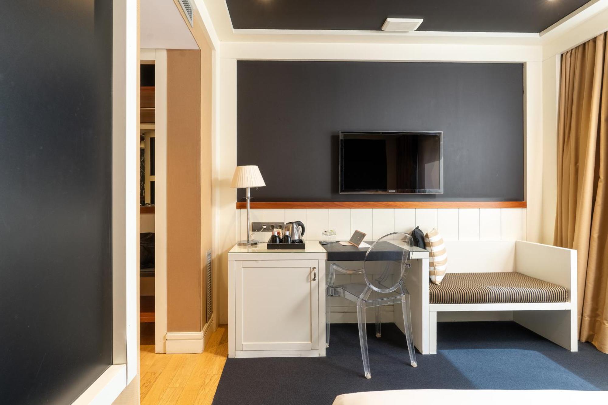 Interior Economy Double or Twin Room