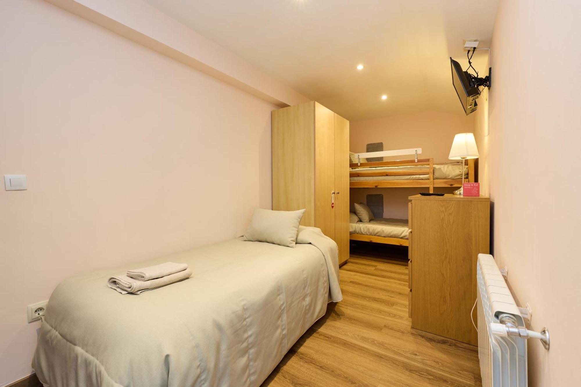 Triple Room,1618276186:JPEG