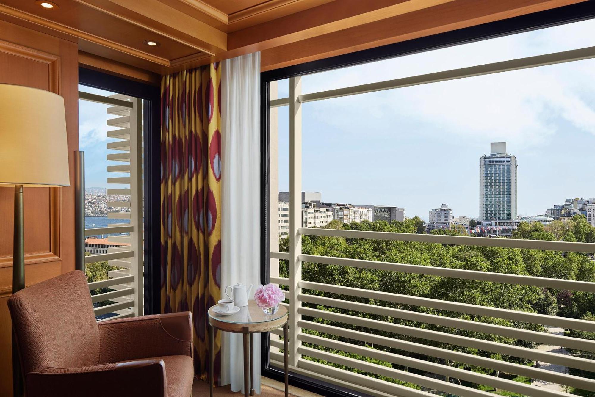 Deluxe Kamer met Twee Aparte Bedden en Gedeeltelijk Uitzicht op Zee