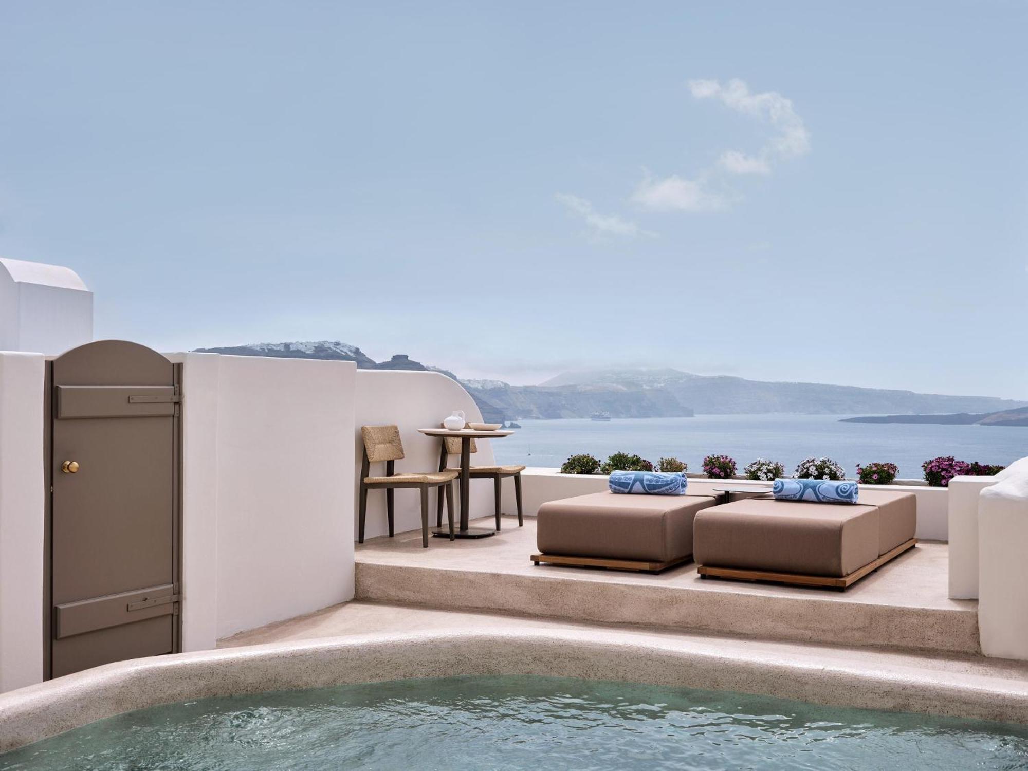 Executive Suite met Dompelbad en Uitzicht op de Caldera