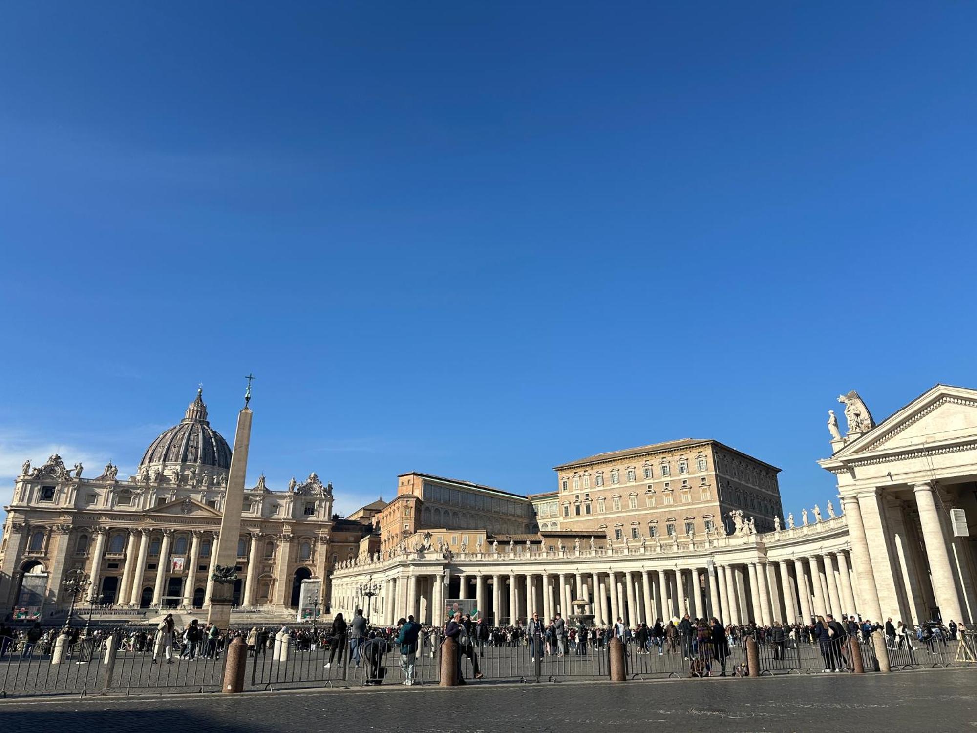 Camera Tripla