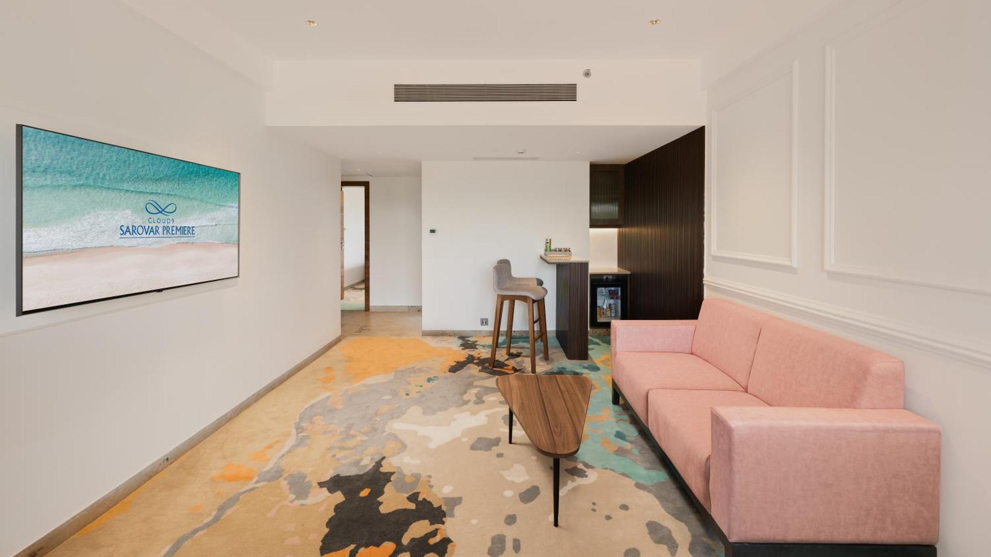 Deluxe Suite with Balcony