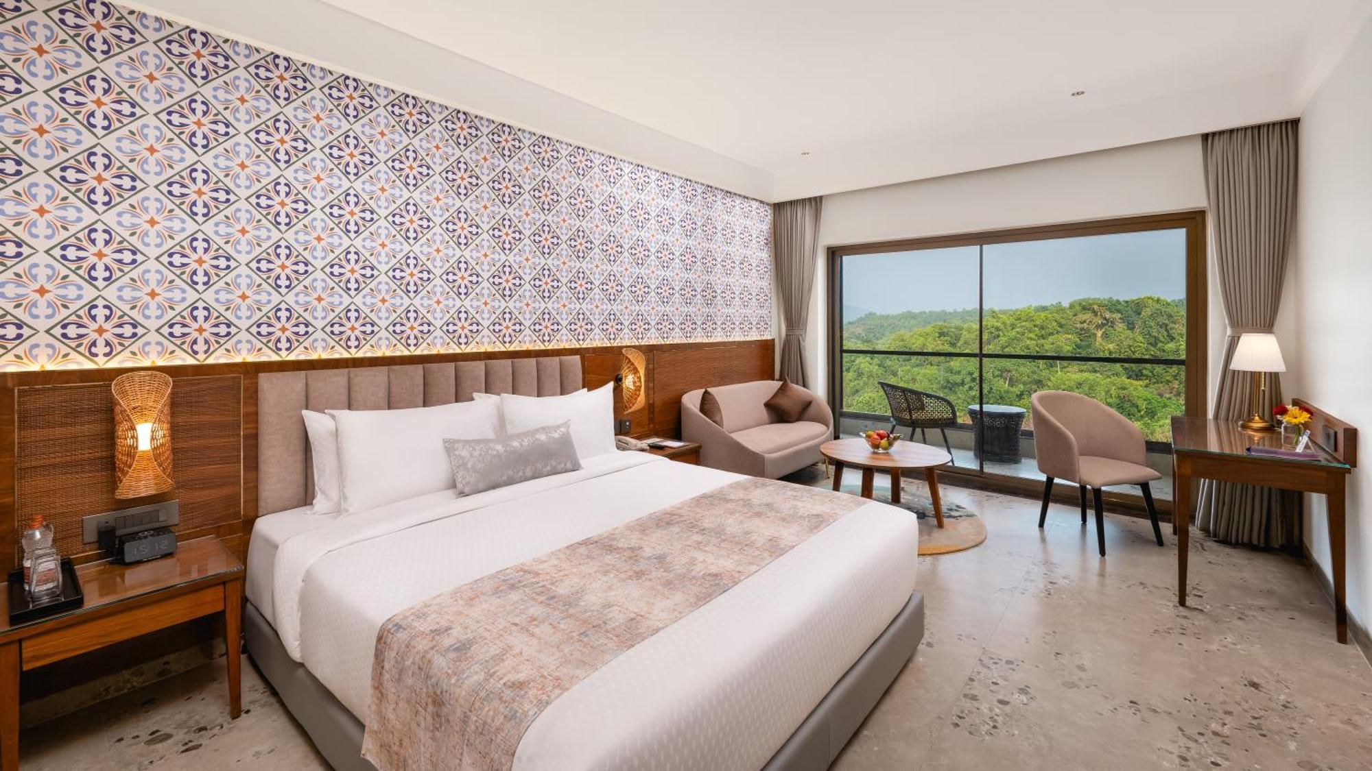 Superior King Bed Room with Balcony