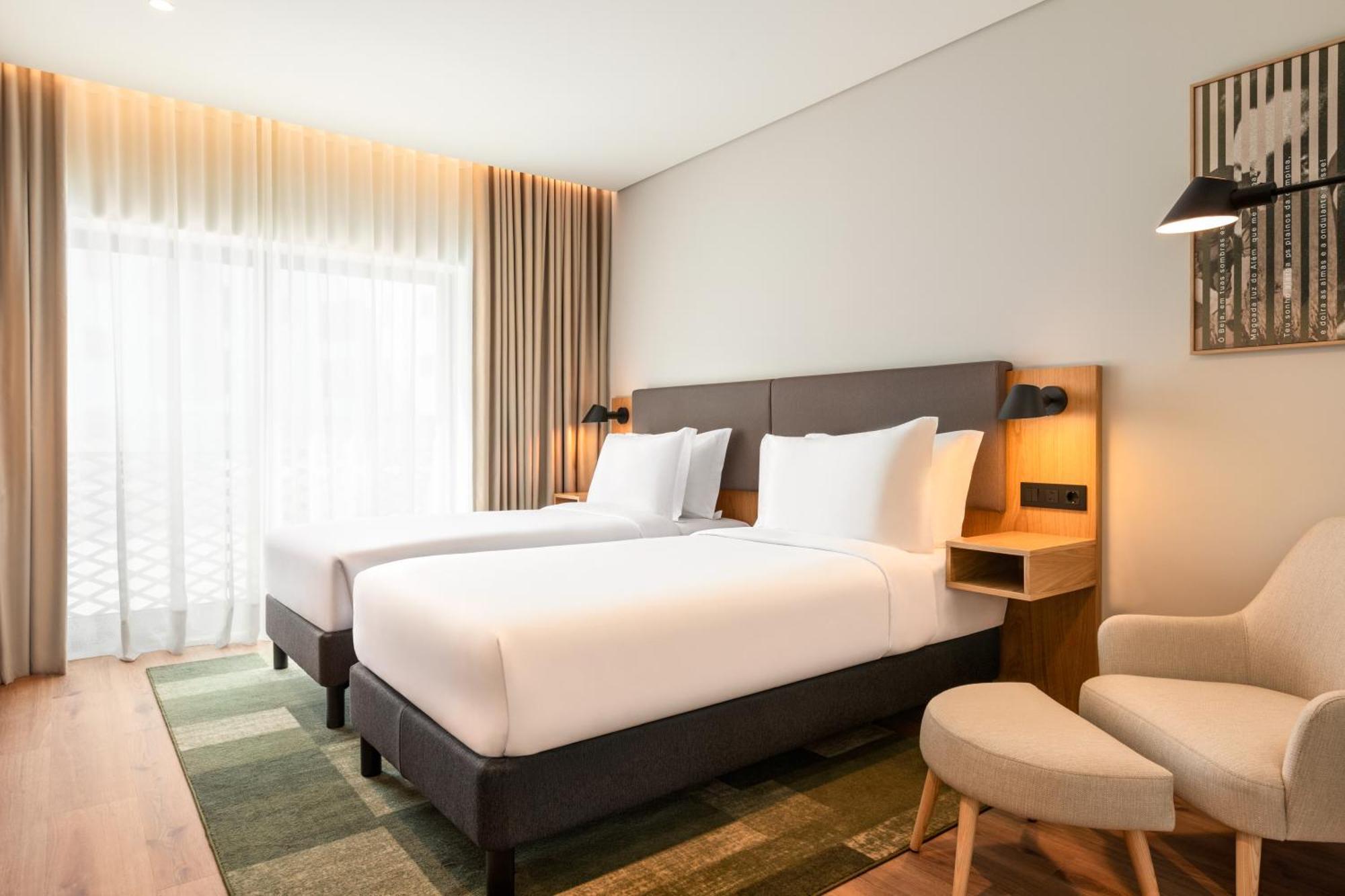 Standard Twin Room Two Twin Beds