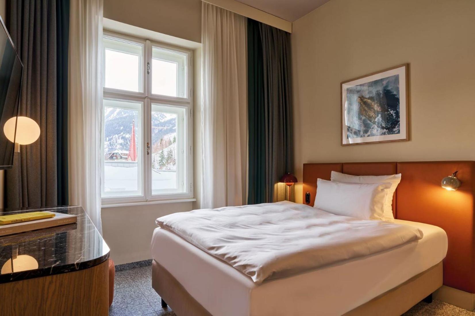 Small Single Room,1487127799:JPEG