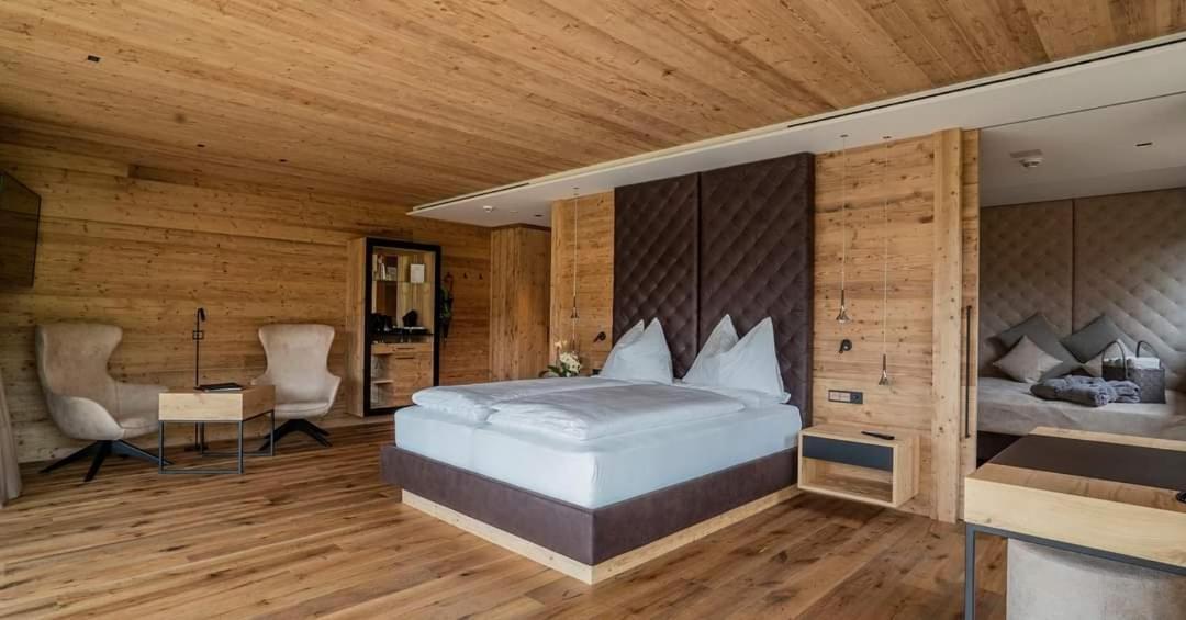 Chalet,1638481342:JPEG