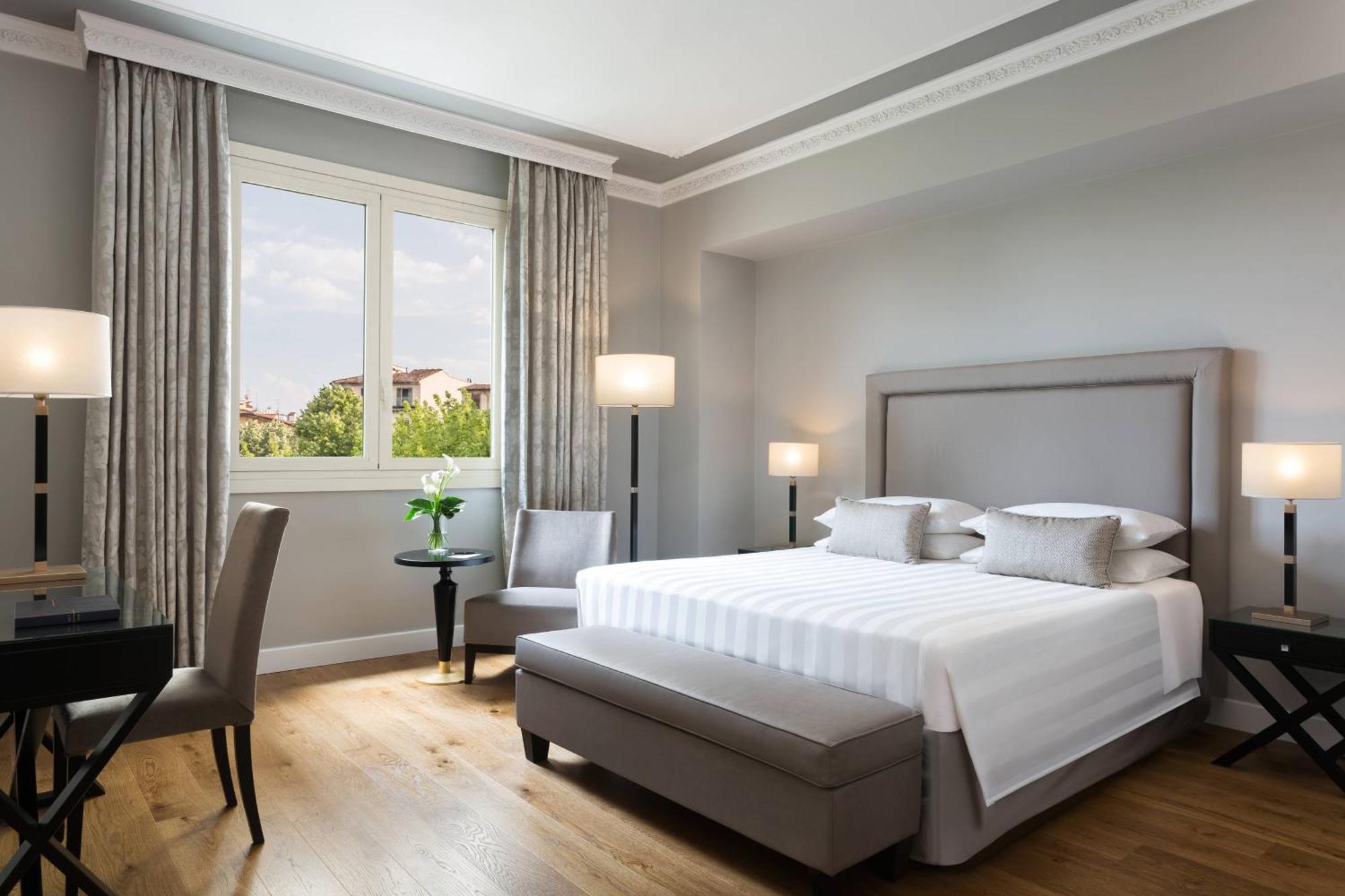 Superior, Guest room, 1 King,1643135300:JPEG