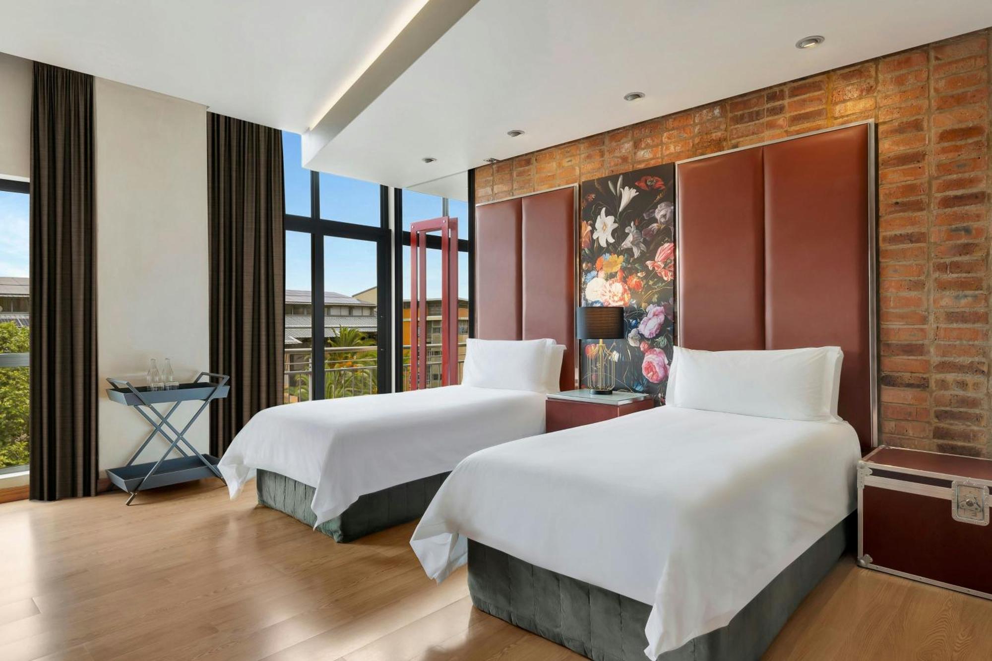 Guest room 2 Twin or Single Beds