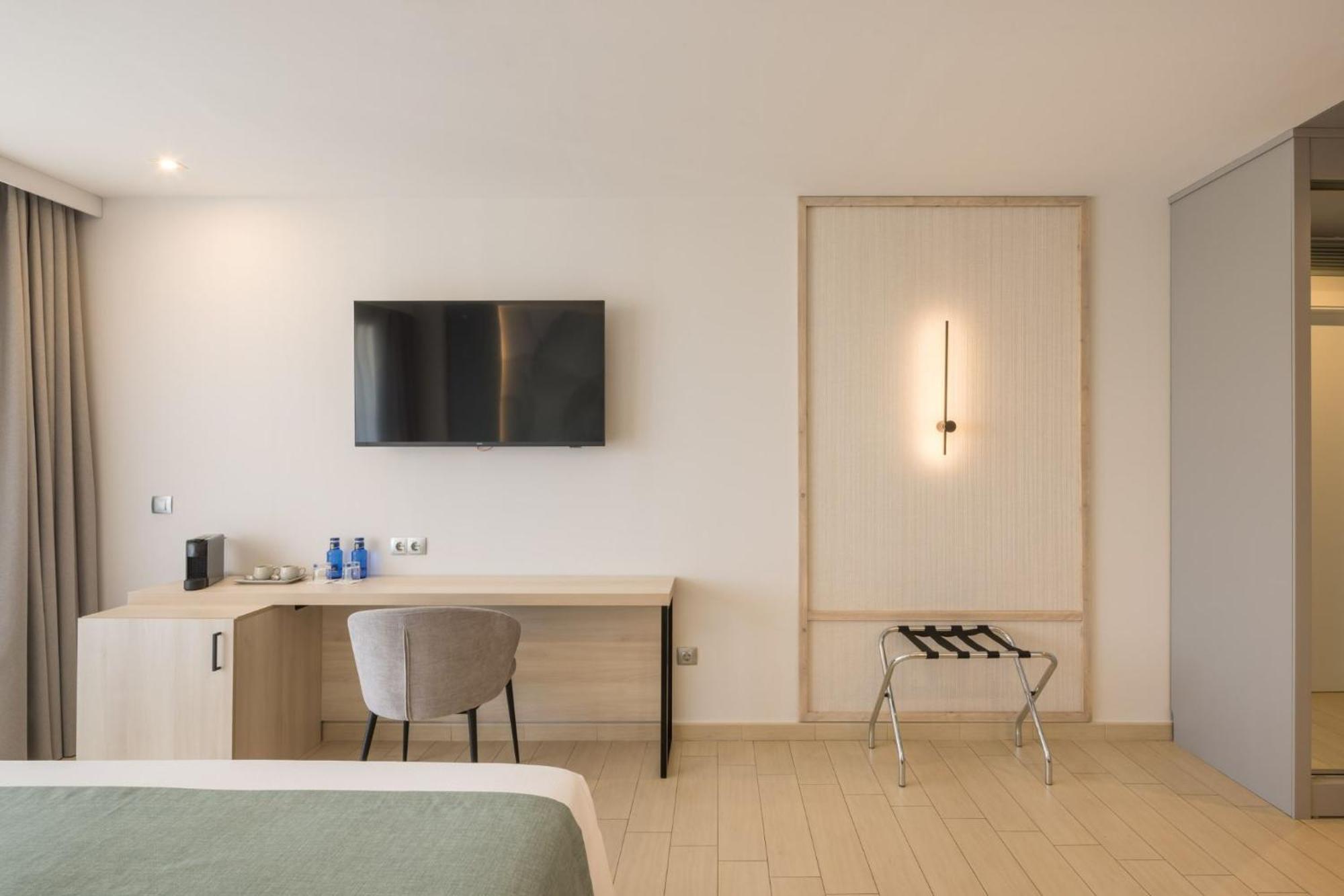 Superior Double Room,1643755215:JPEG