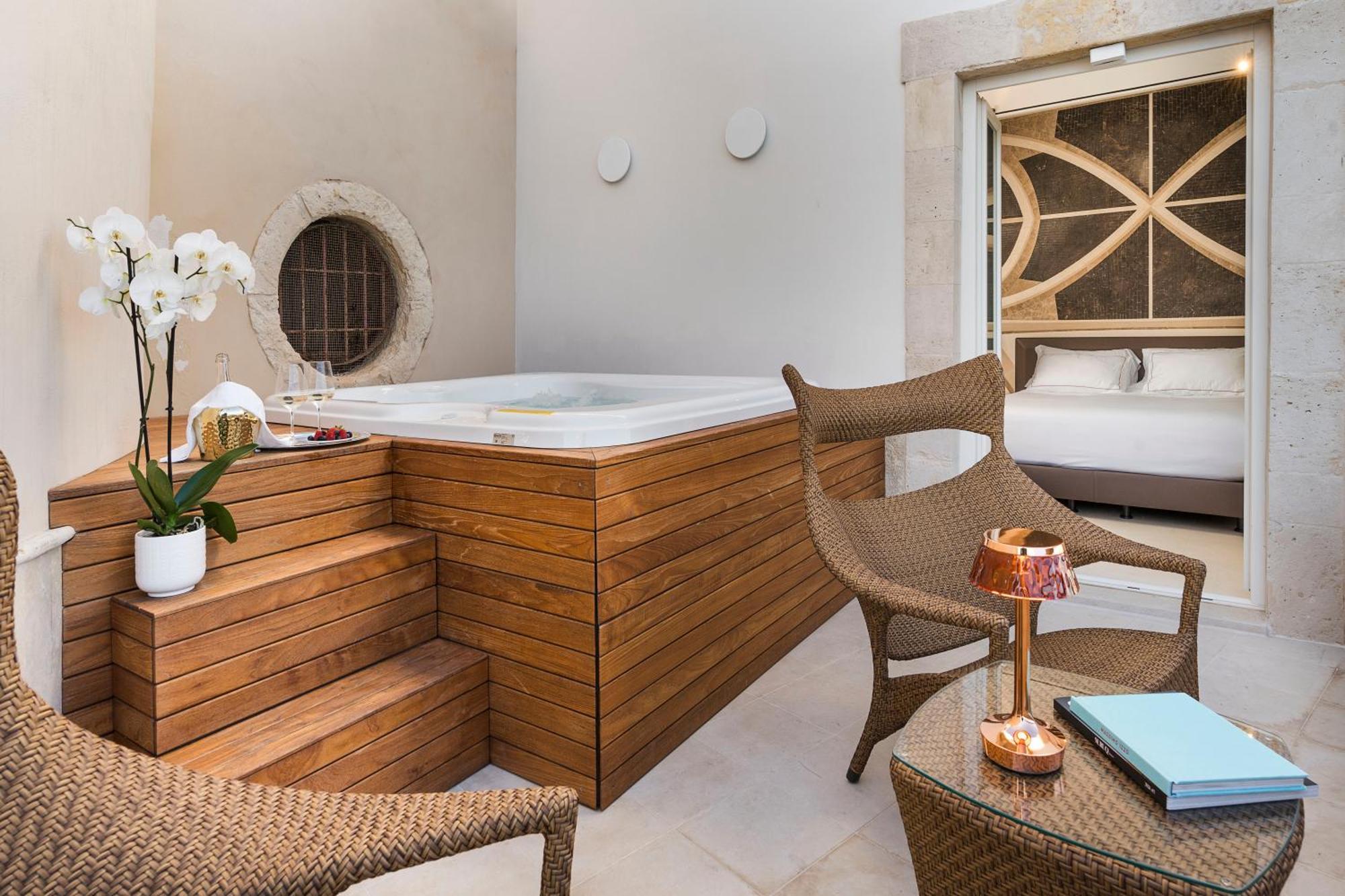 Double Room Spa Bath