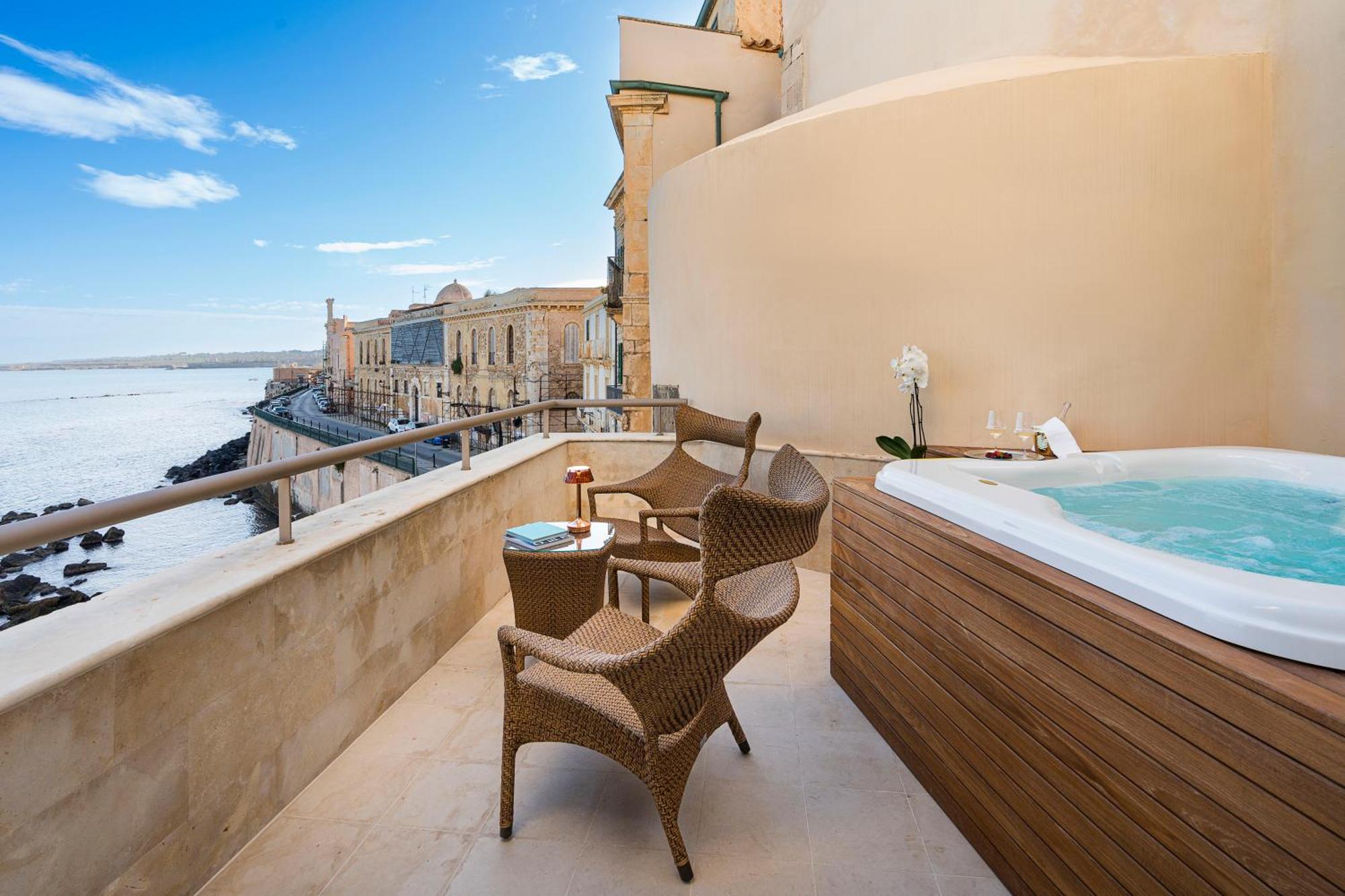 Double Room Spa Bath