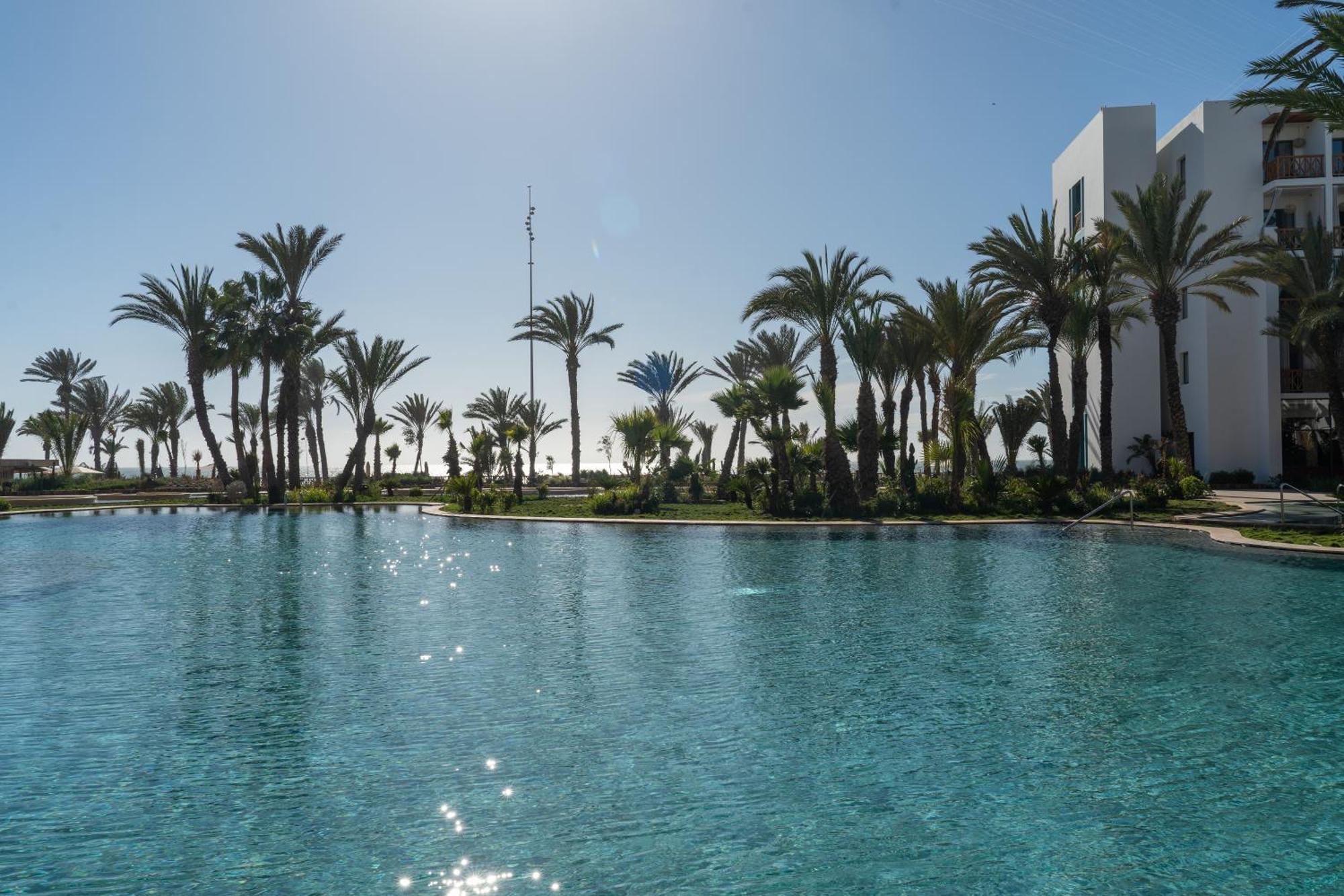 Deluxe Twin Room Pool View