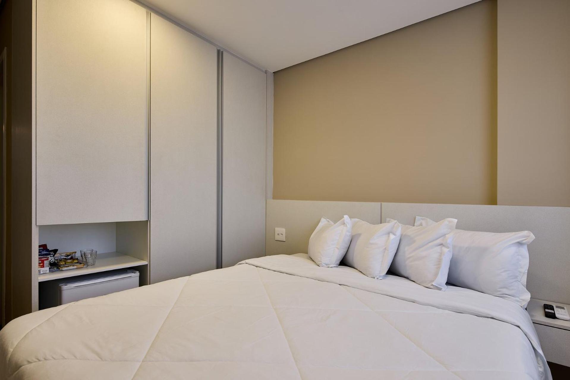 Quarto Duplo