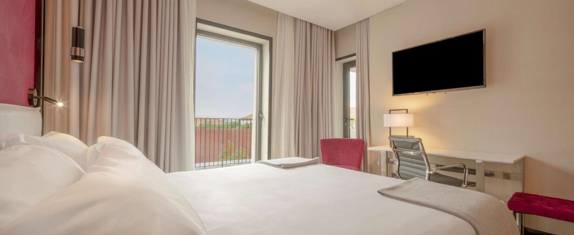 Superior Double or Twin Room with Extra Bed