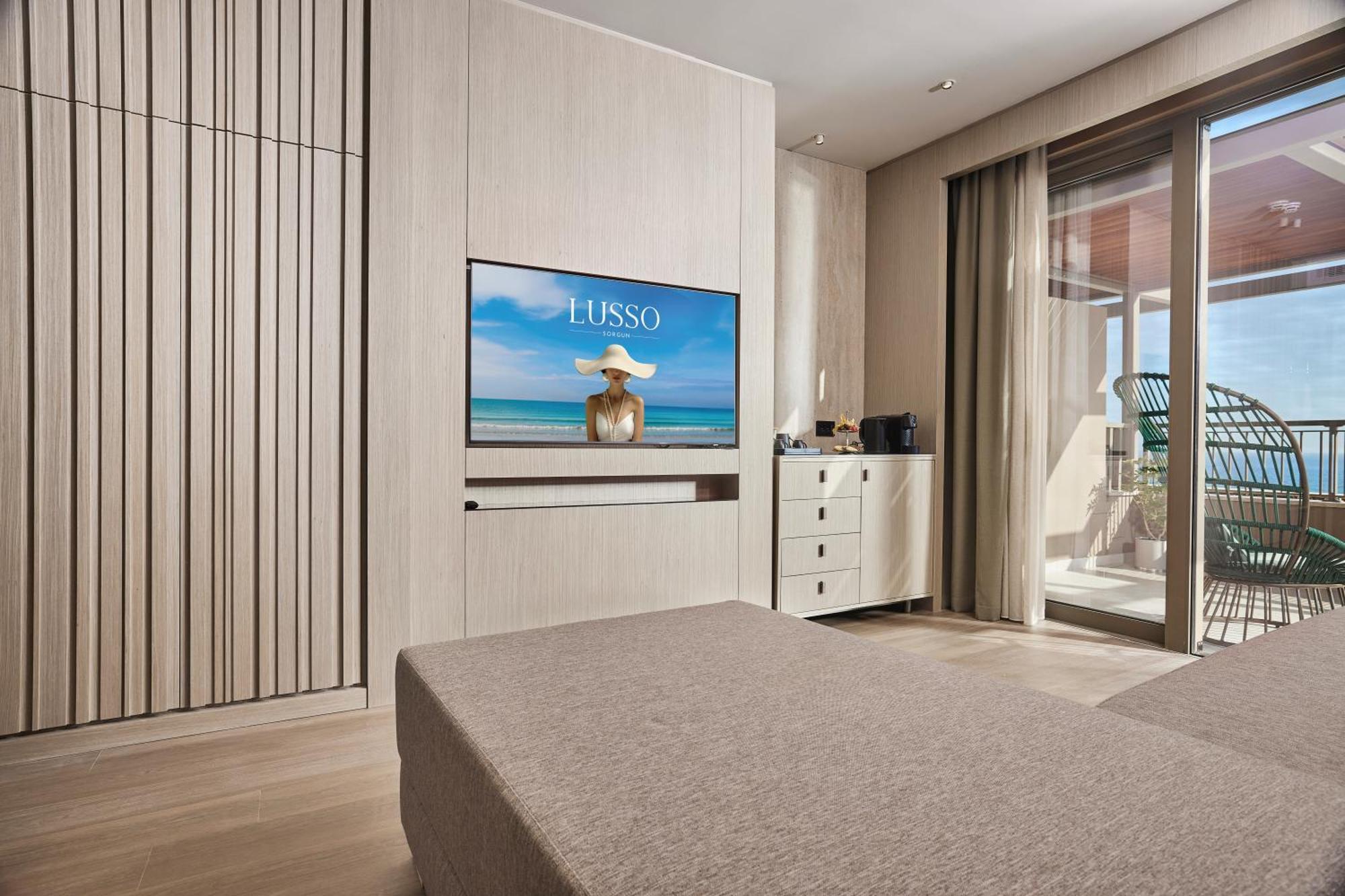 Superior Family Room