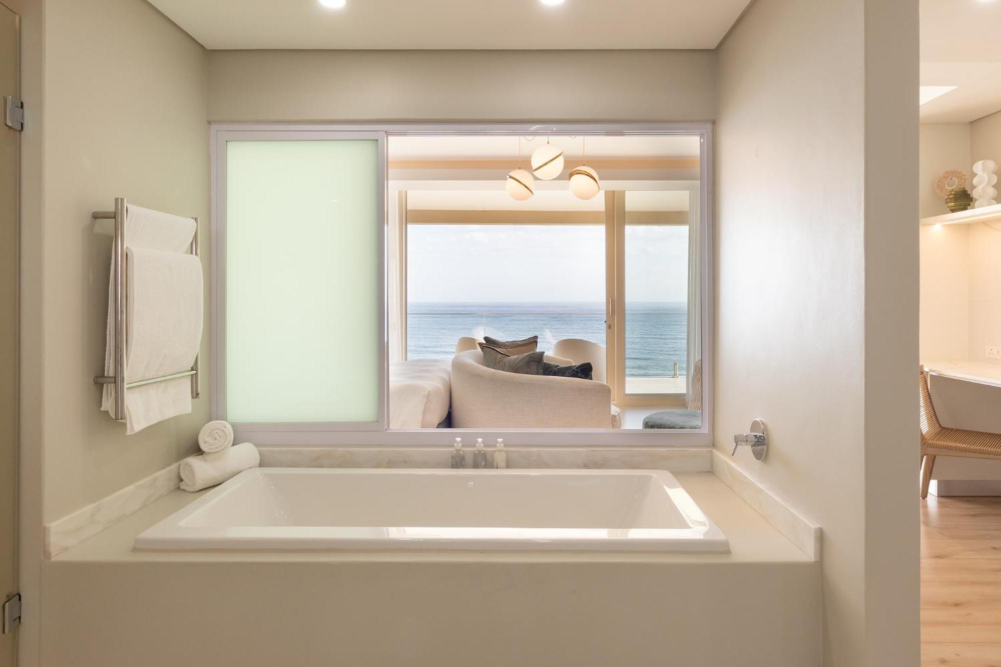 Sea Facing Suite,1666030763:JPEG