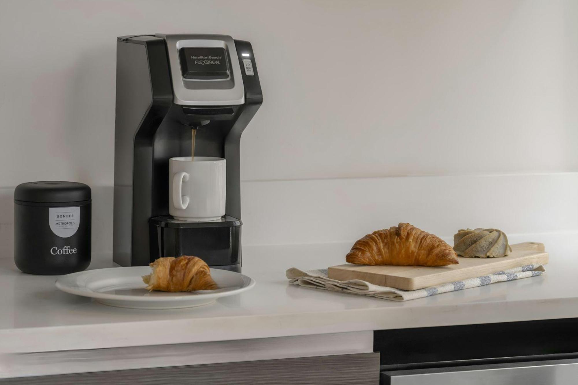 Chambre Lit Queen-Size avec Kitchenette