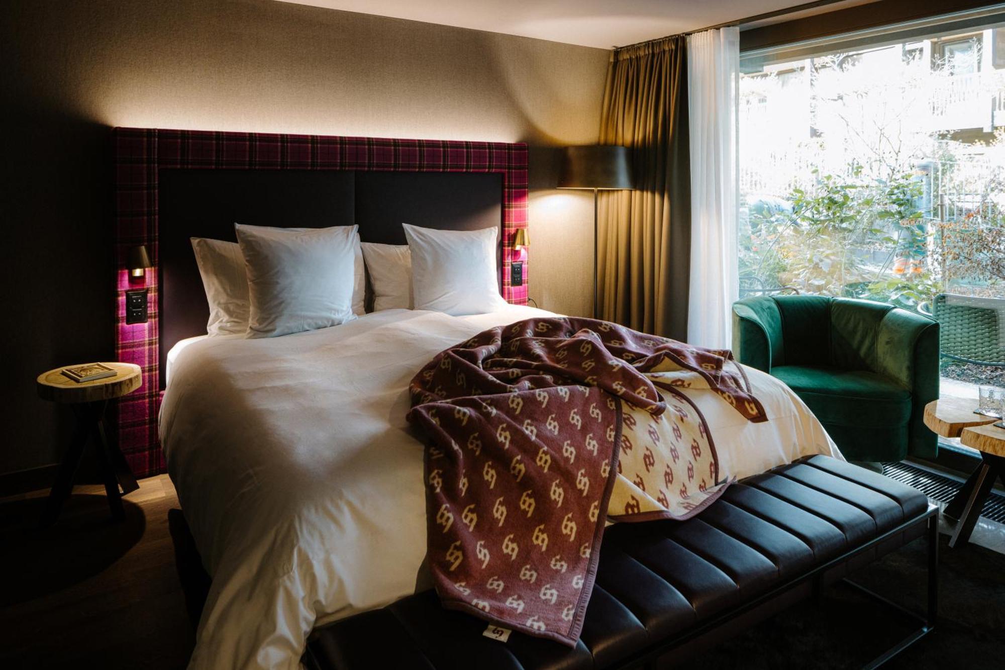 Deluxe King Room