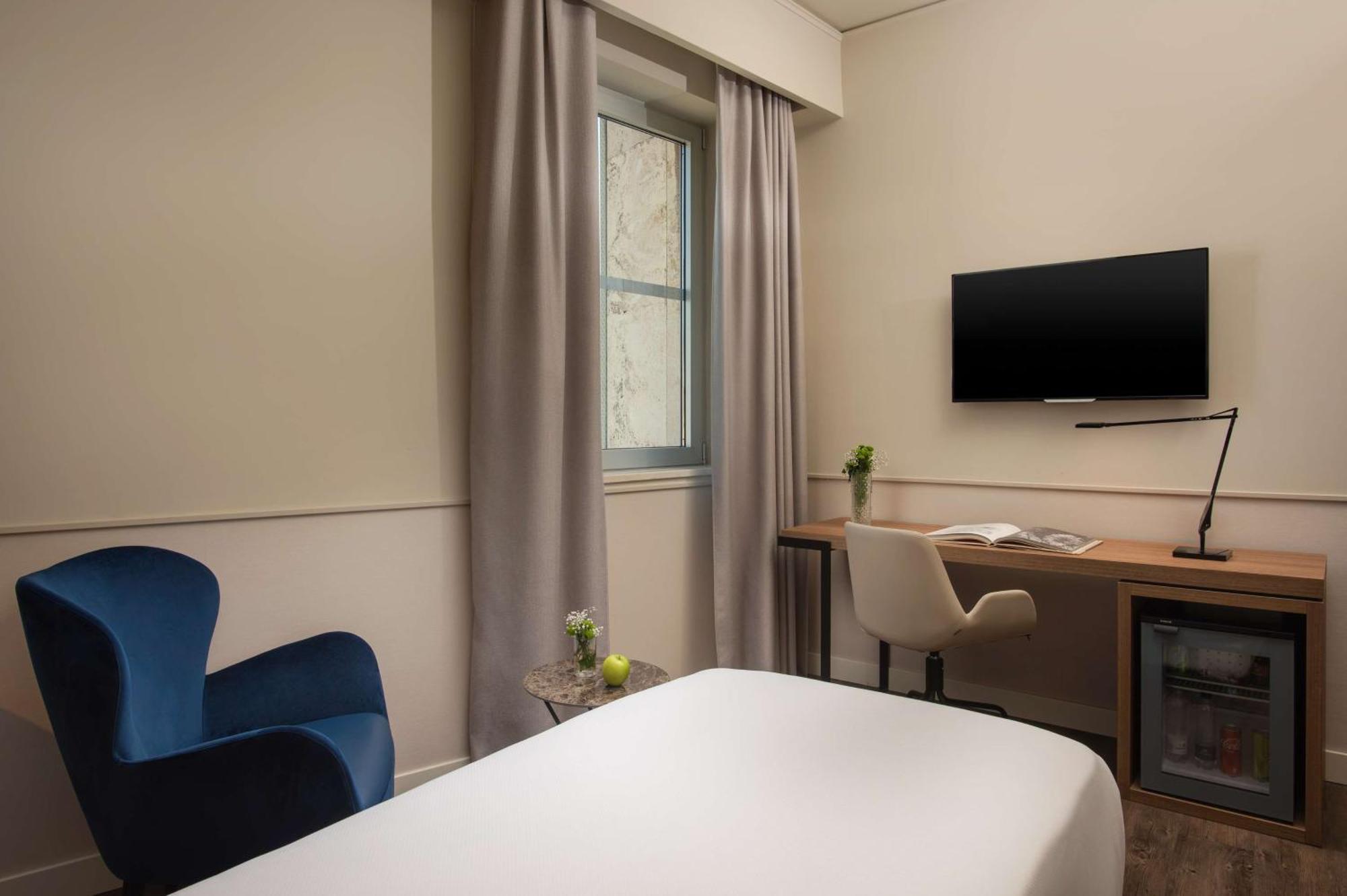 Standard Single Room with City View,1685057157:JPEG