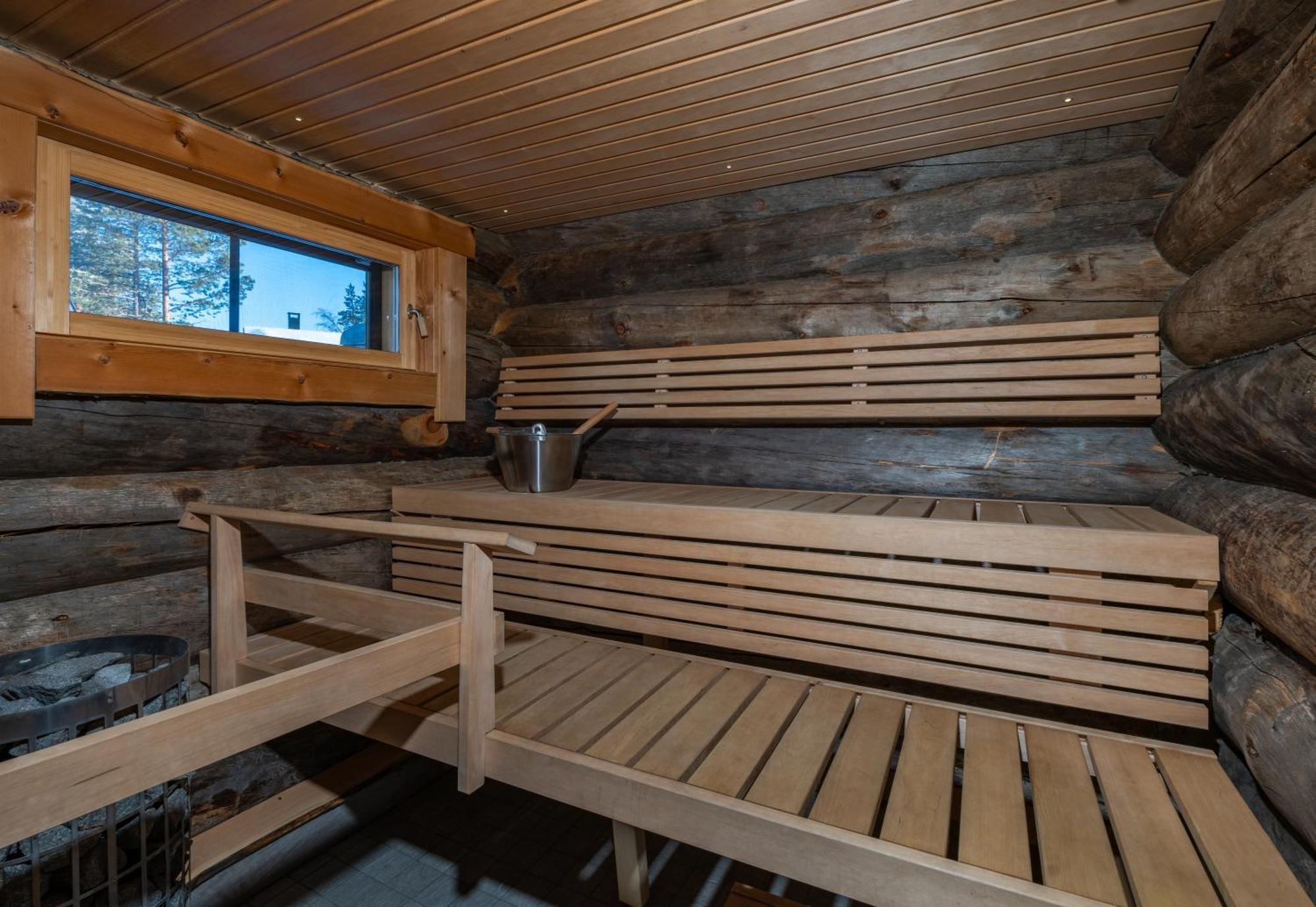 Log Cabin