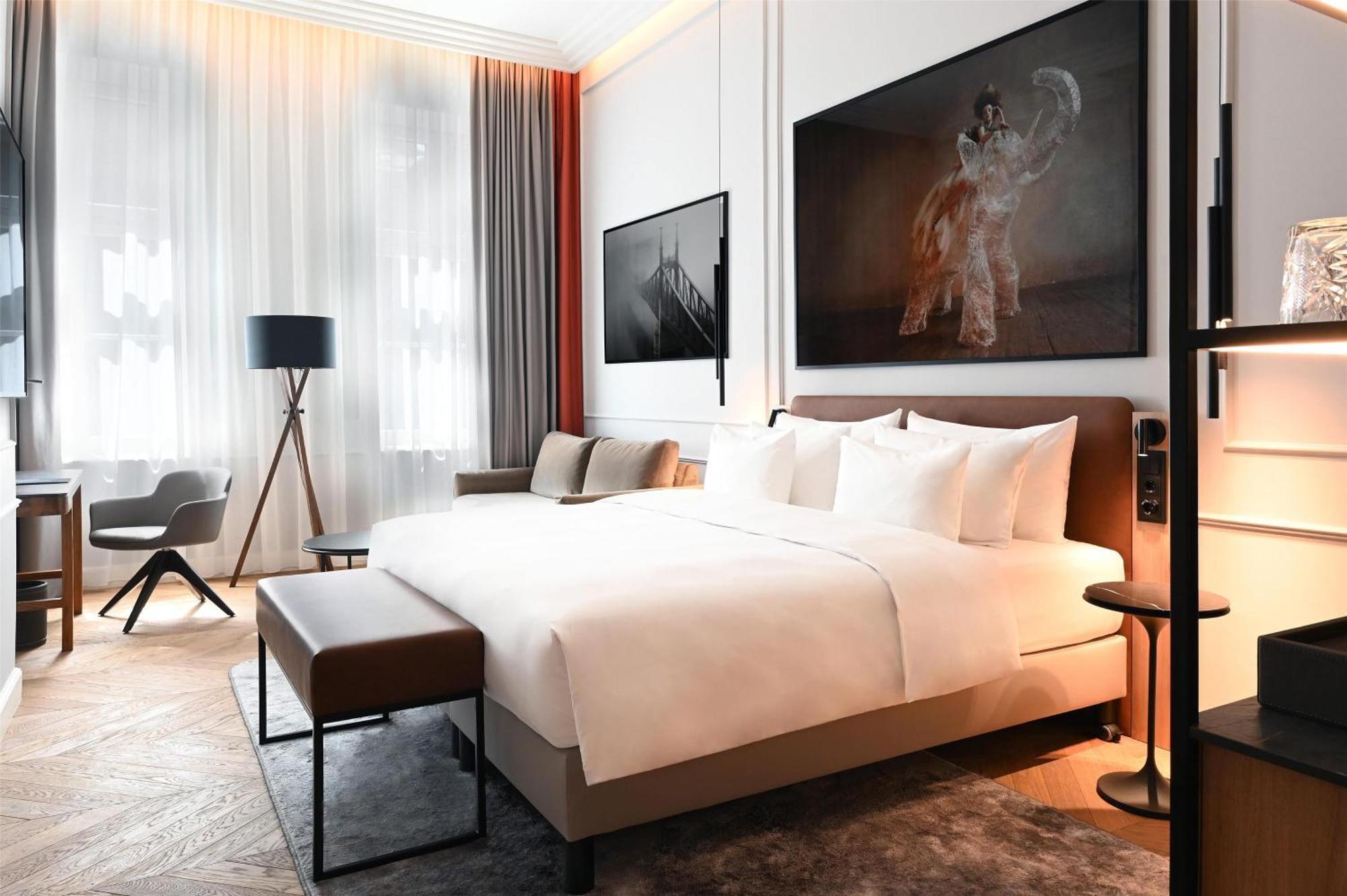 Collection Premium Room - Basilica View,1701815876:JPEG
