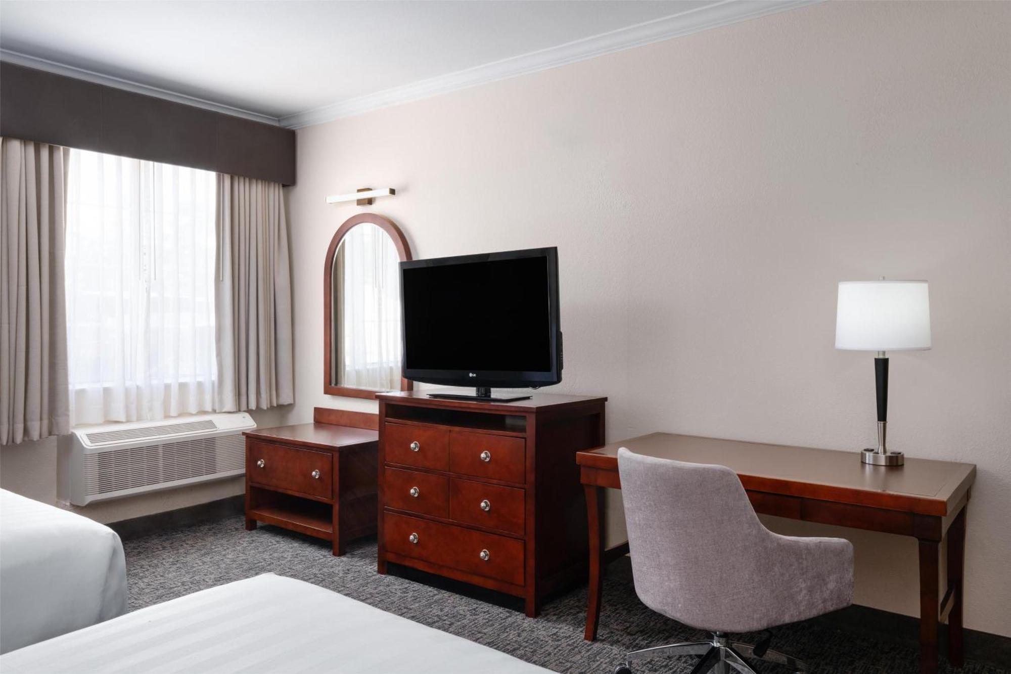 Queen Room Two Queen Beds