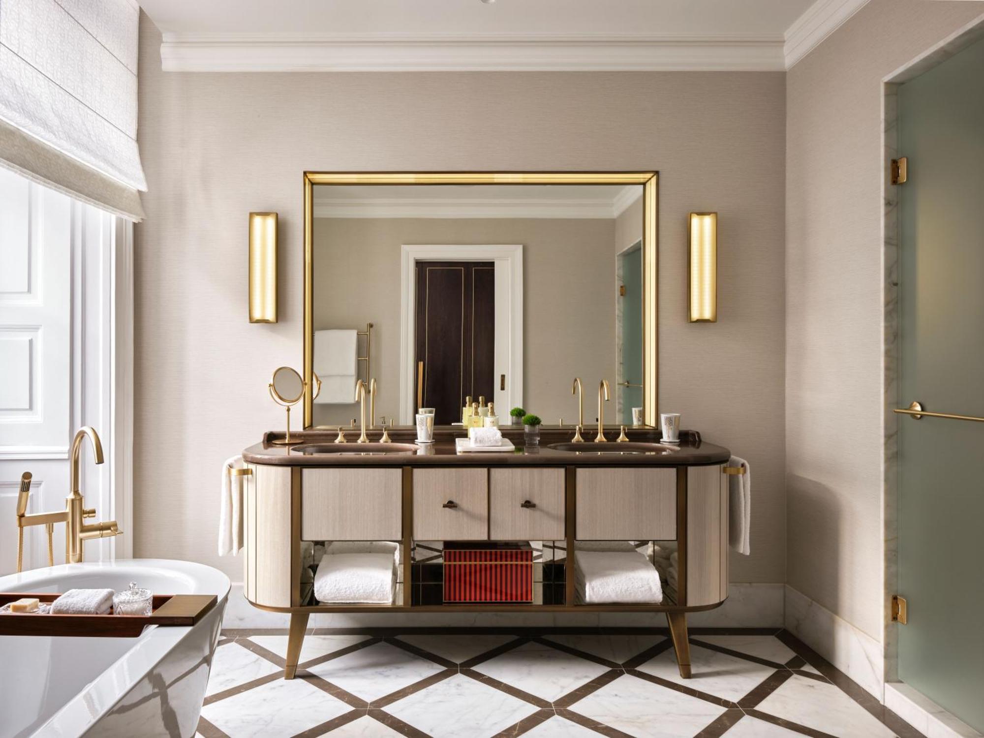 Executive Junior Suite