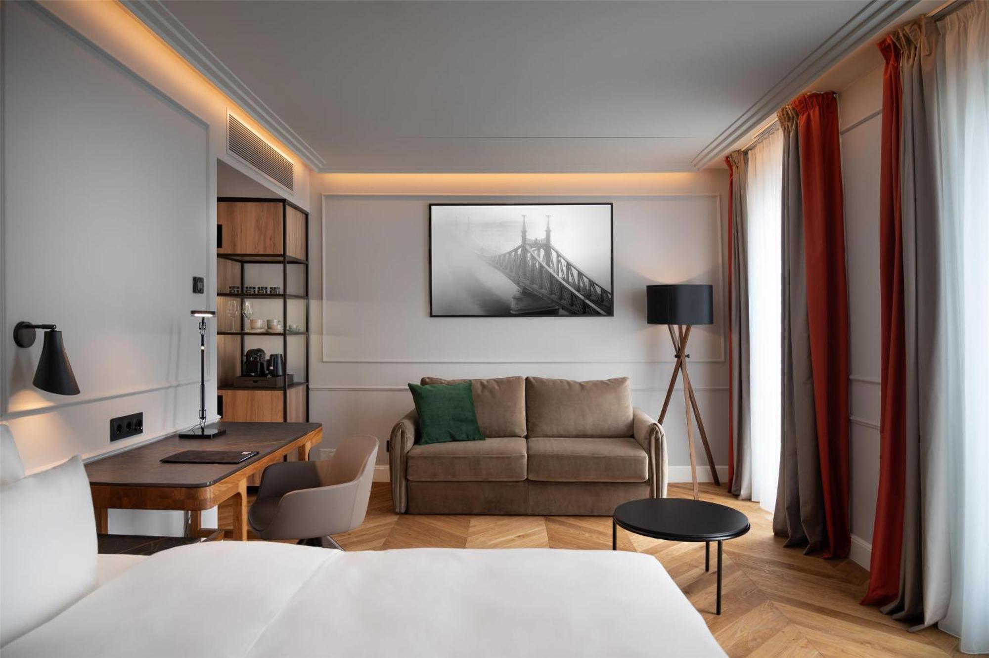 Junior Suite,1702394207:JPEG