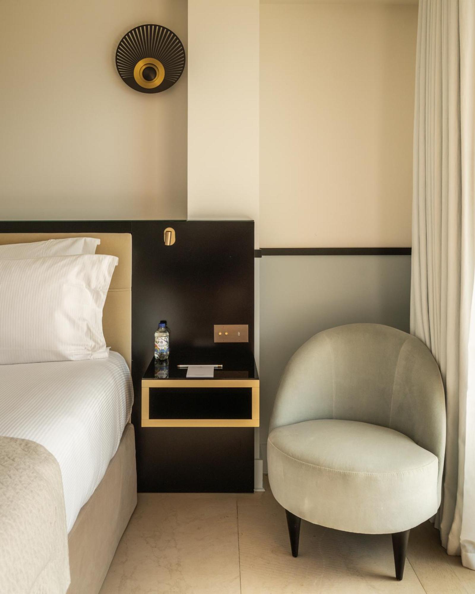 Deluxe Double Room with Sea View,1705043091:JPEG