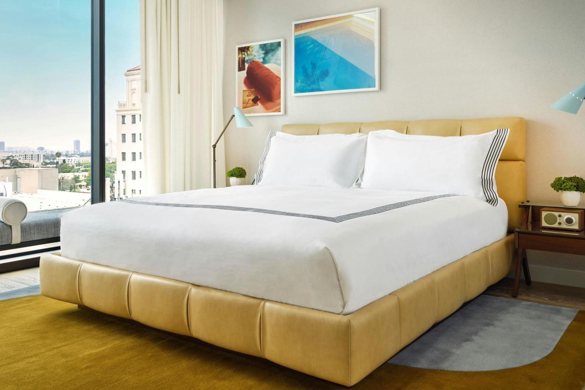 Zimmer mit Kingsize-Bett, Balkon und Stadtblick – für Hörgeschädigte geeignet