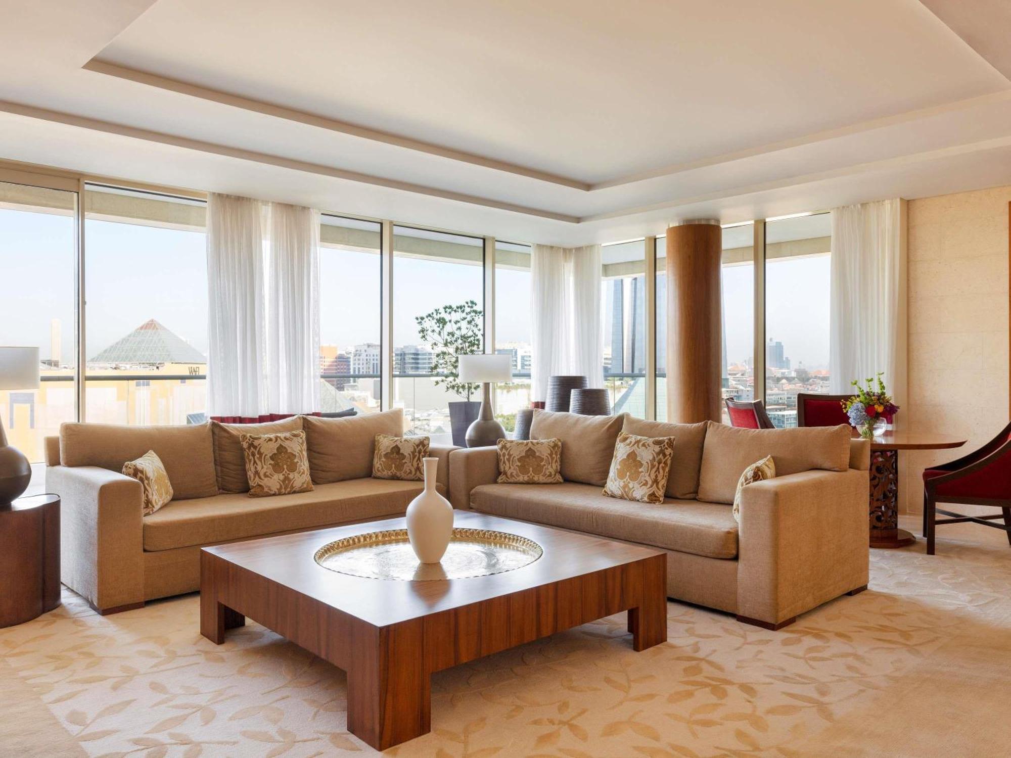 Suite Diplomatic