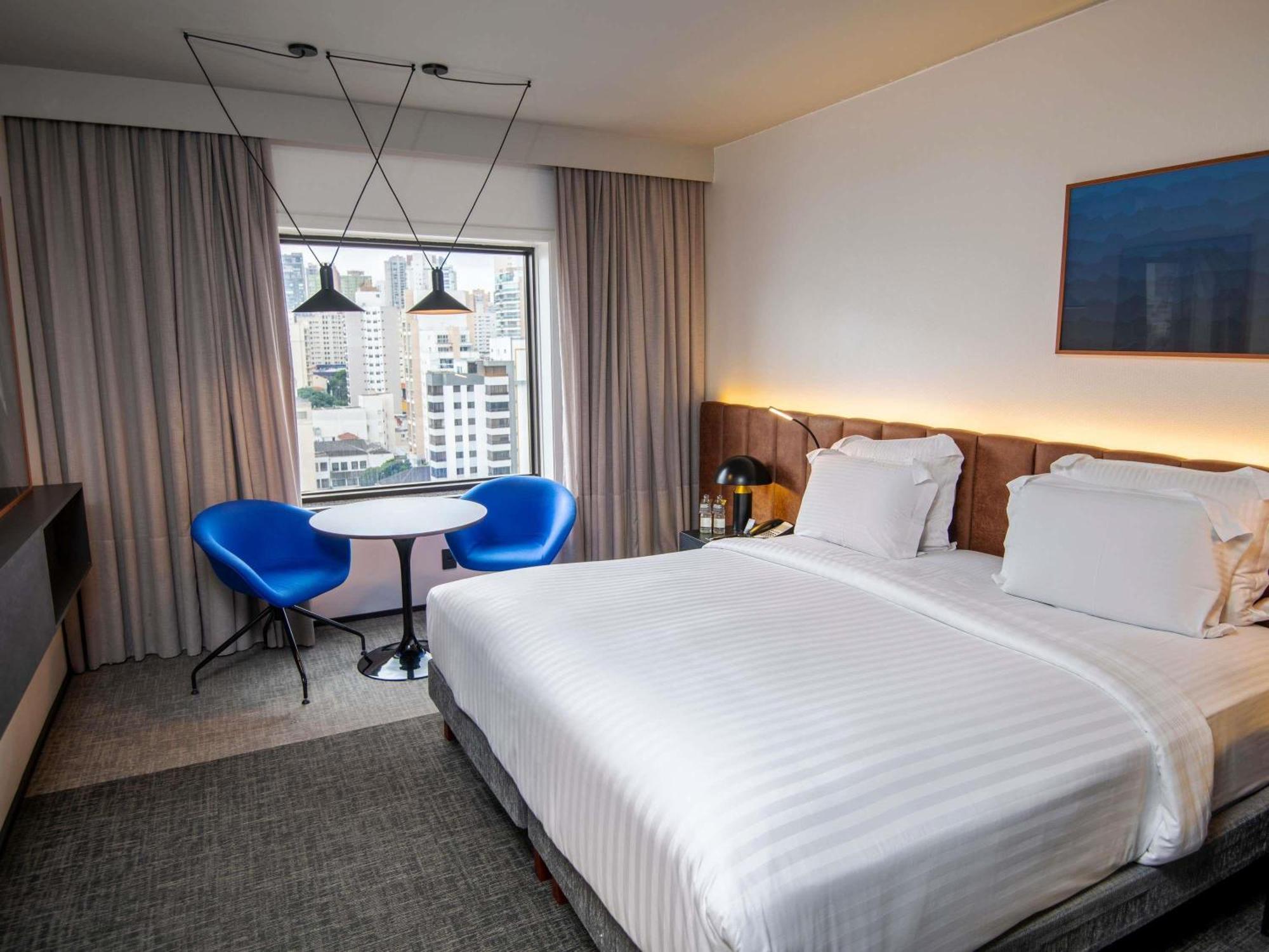 Deluxe Premium Queen Room with City View,1717014875:JPEG
