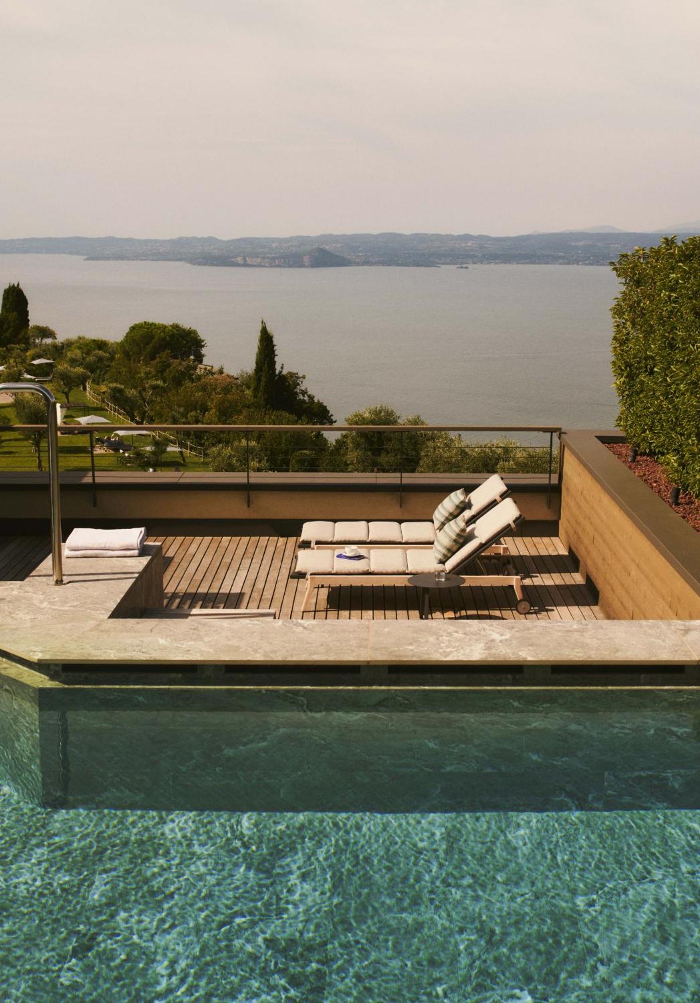 Suite Private Pool,1766864873:JPEG
