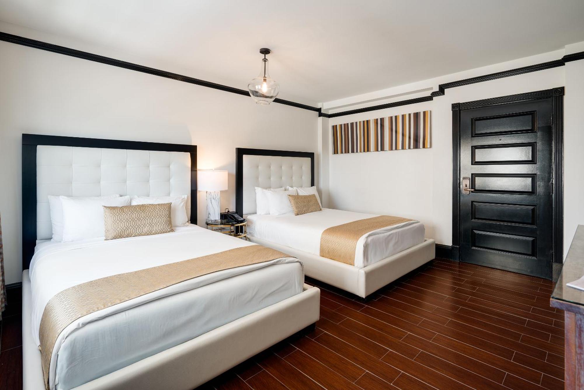 Classic Double Queen Room