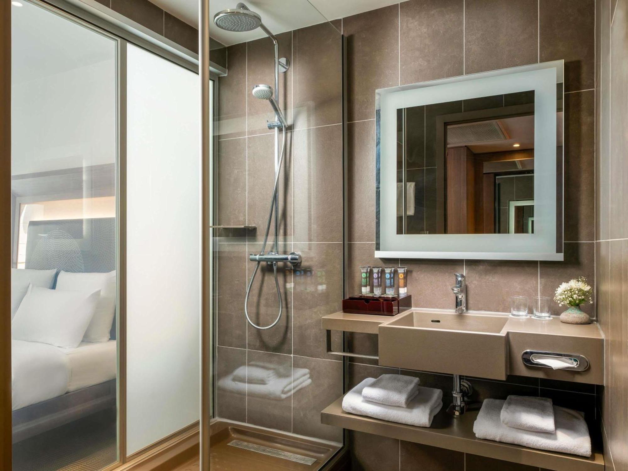 Executive Kamer met Queensize Bed en Uitzicht op Zee
