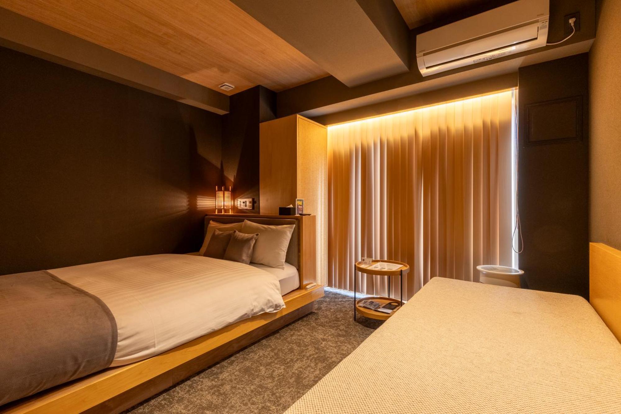 Double Room,1736880766:JPEG