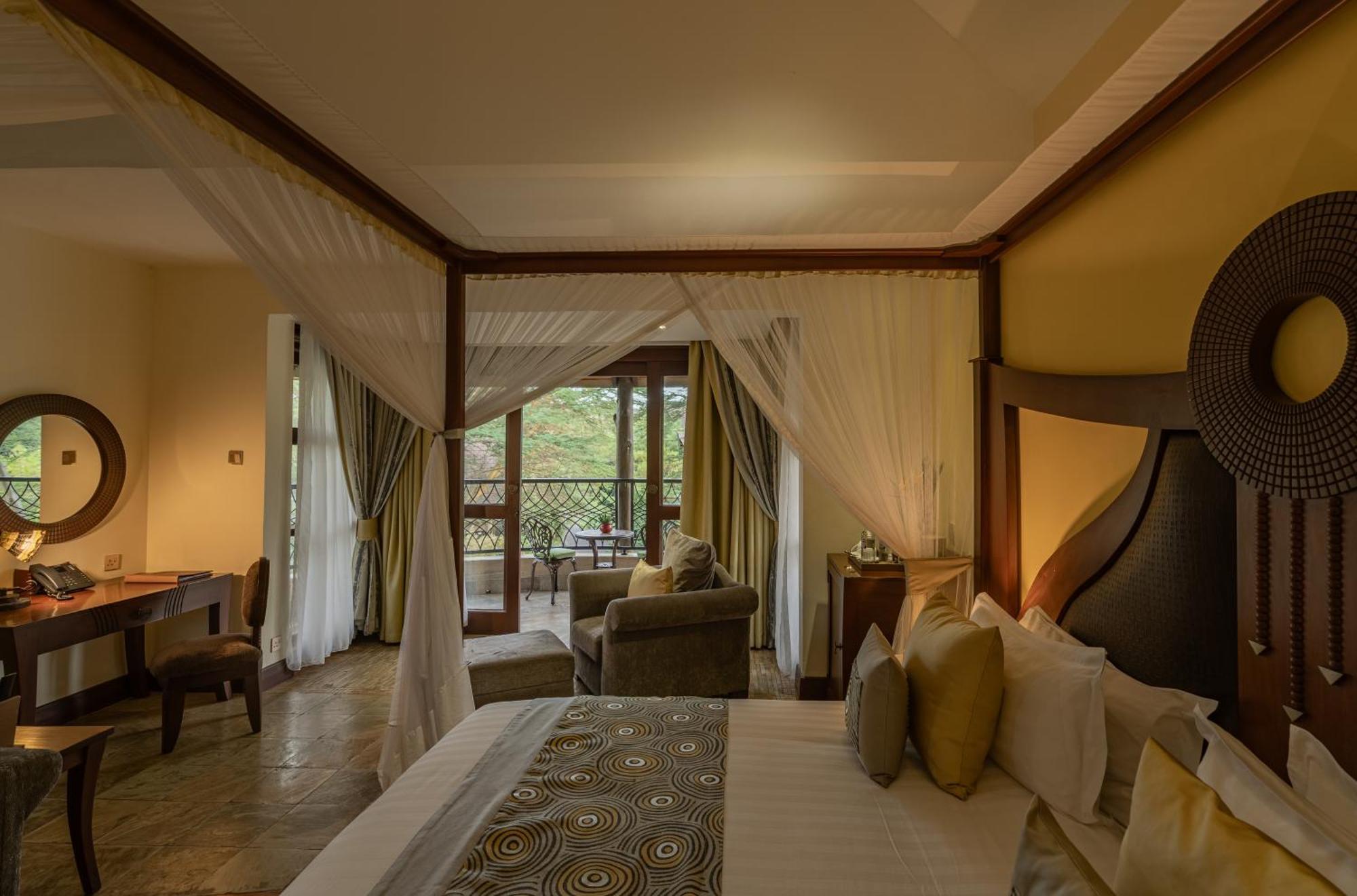 Honeymoon Suite